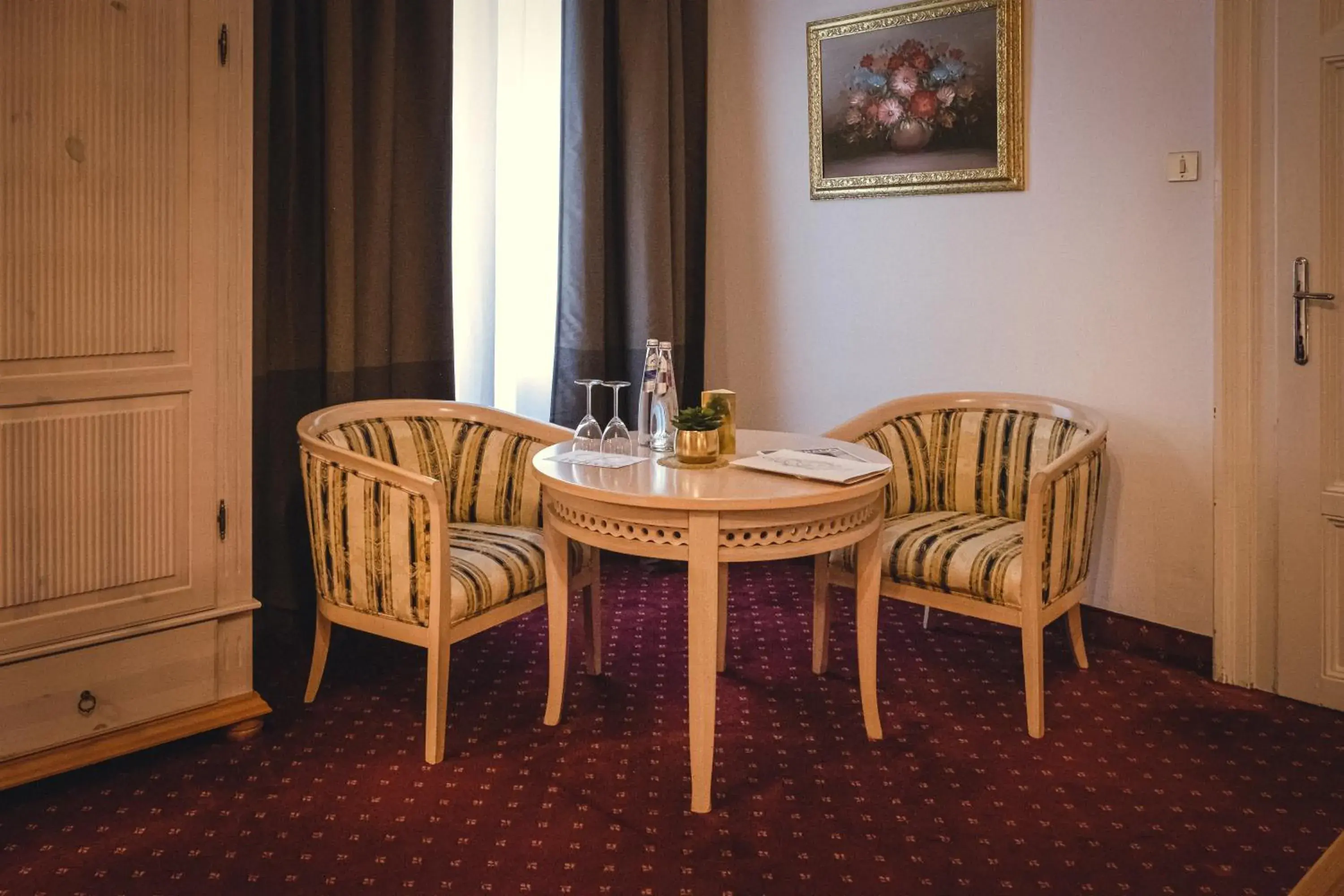 Photo of the whole room, Seating Area in Grand Hotel Bellevue - adults only