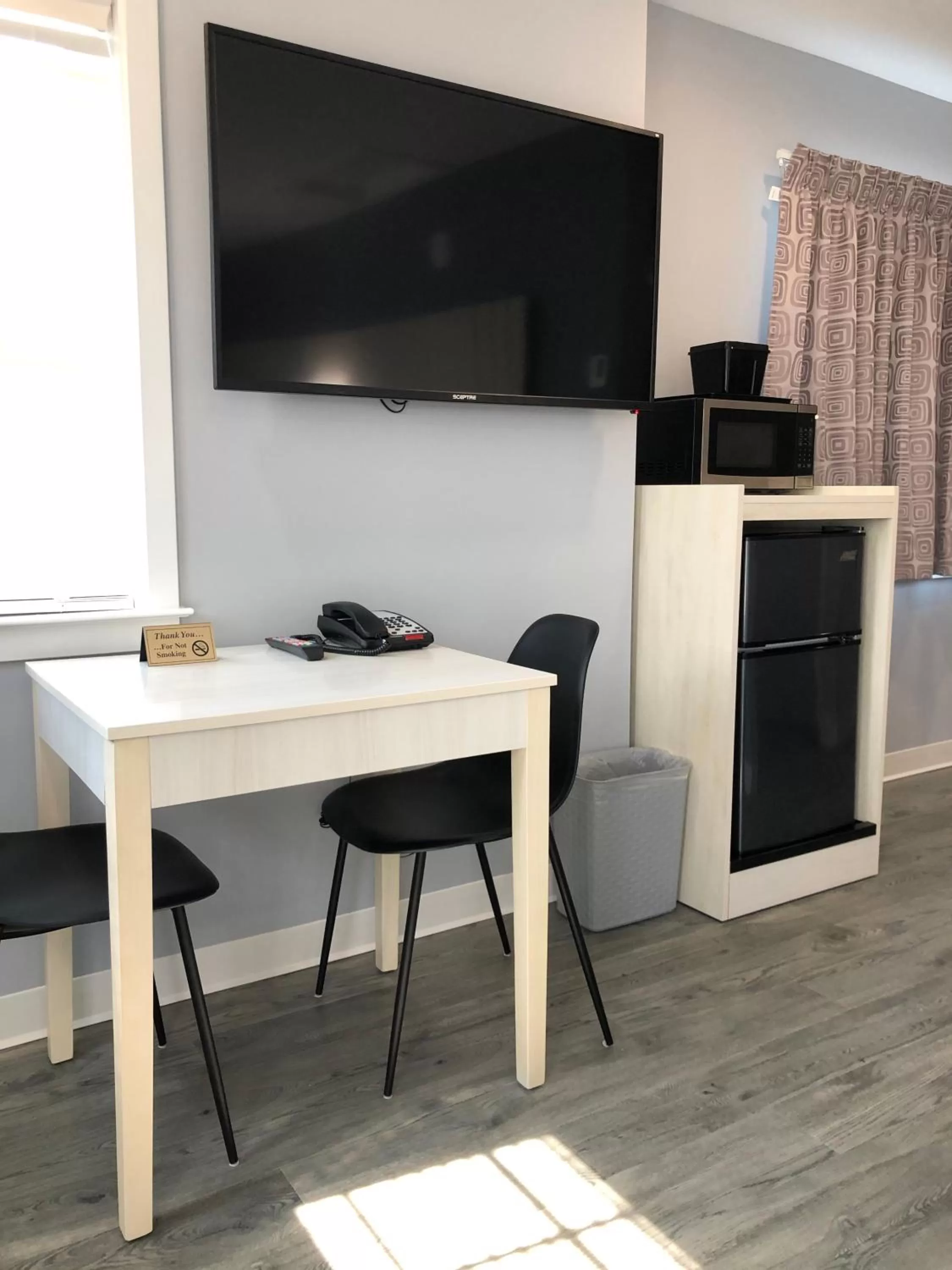 TV/Entertainment Center in Ocean Lodge - New Building