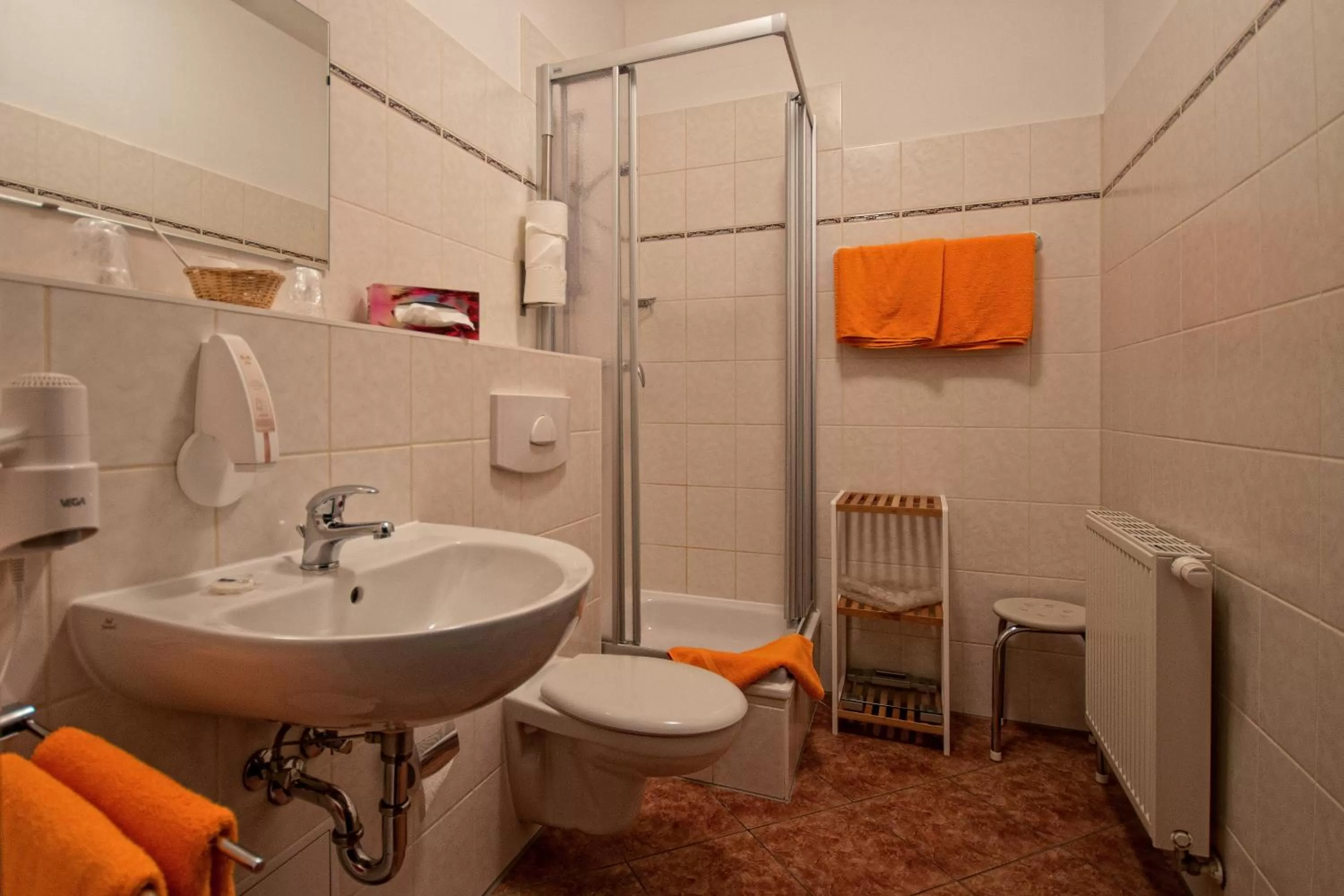 Bathroom in Hotel zur Henne