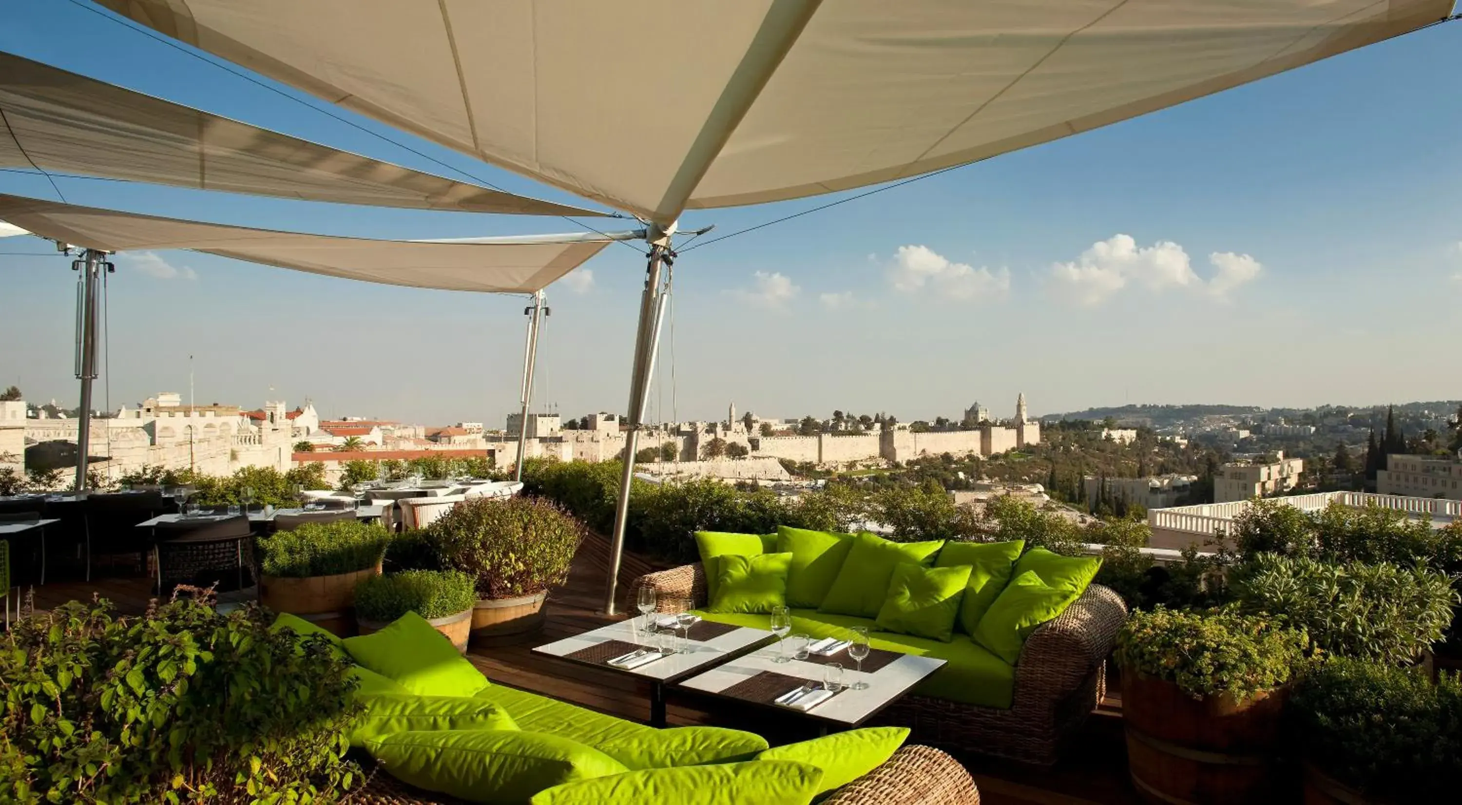 Restaurant/places to eat in Mamilla Hotel