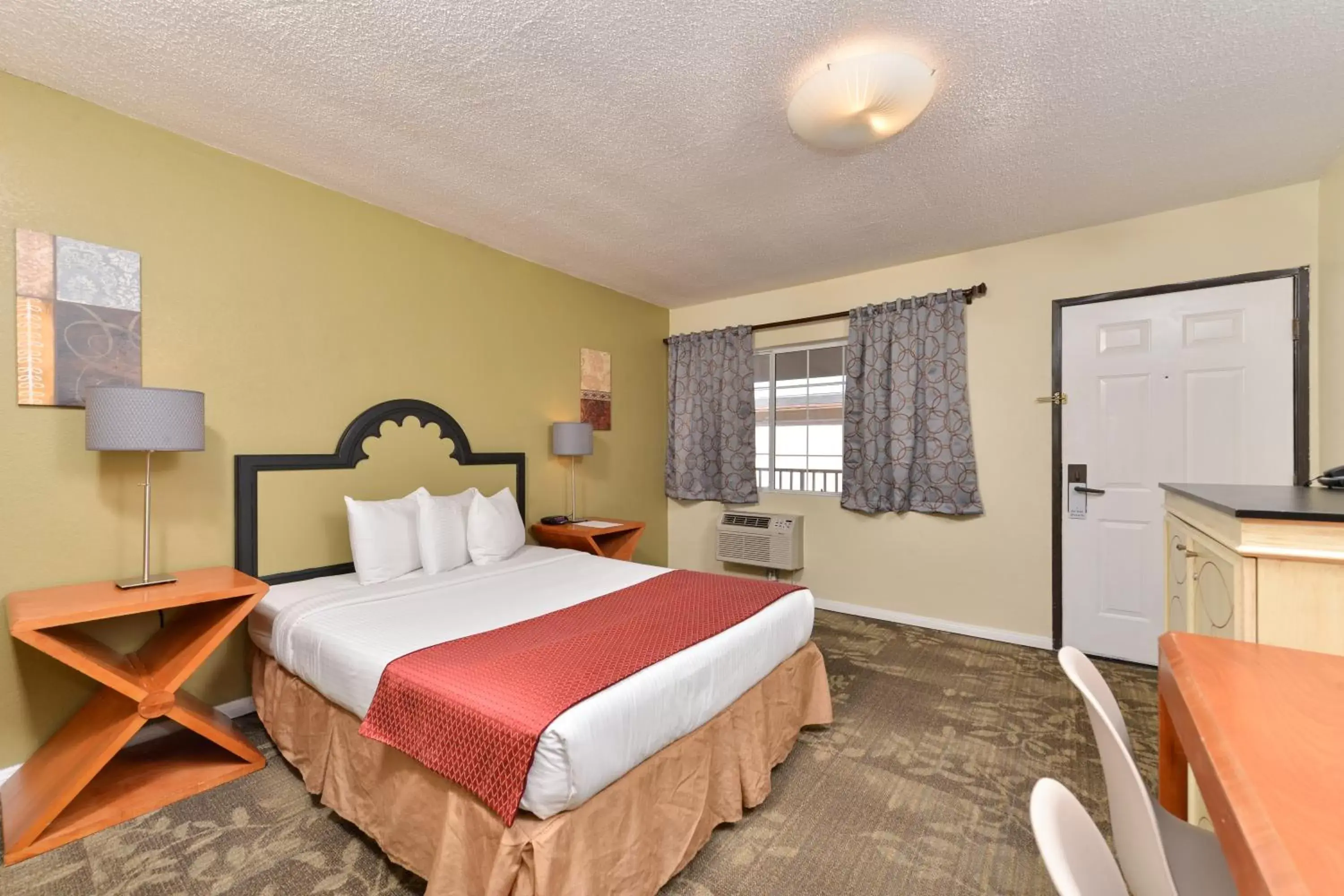Bed in Americas Best Value Inn Rancho Palos Verdes Bed in Americas Best Value Inn Rancho Palos Verdes