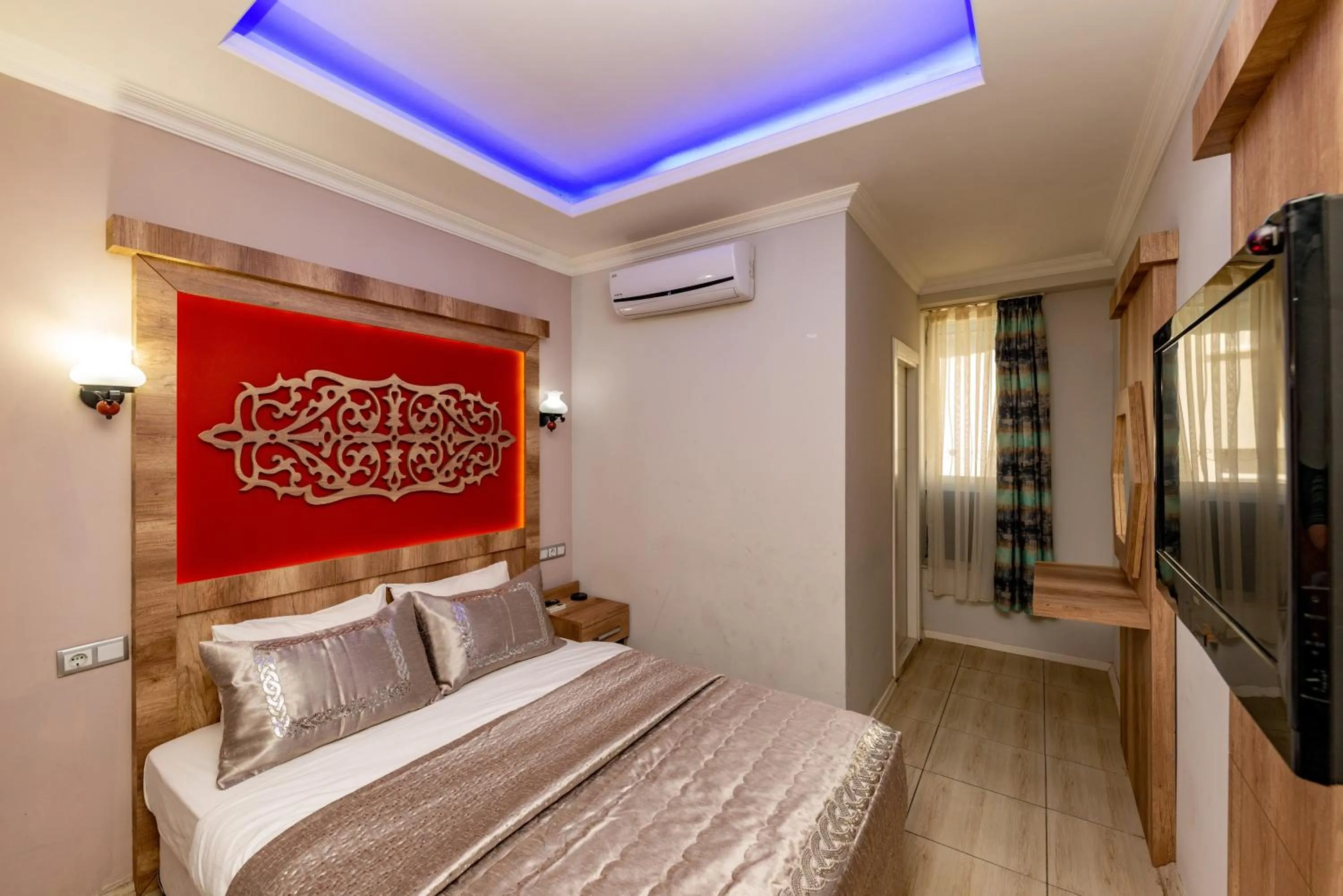 Bed in Linda Expo Palace