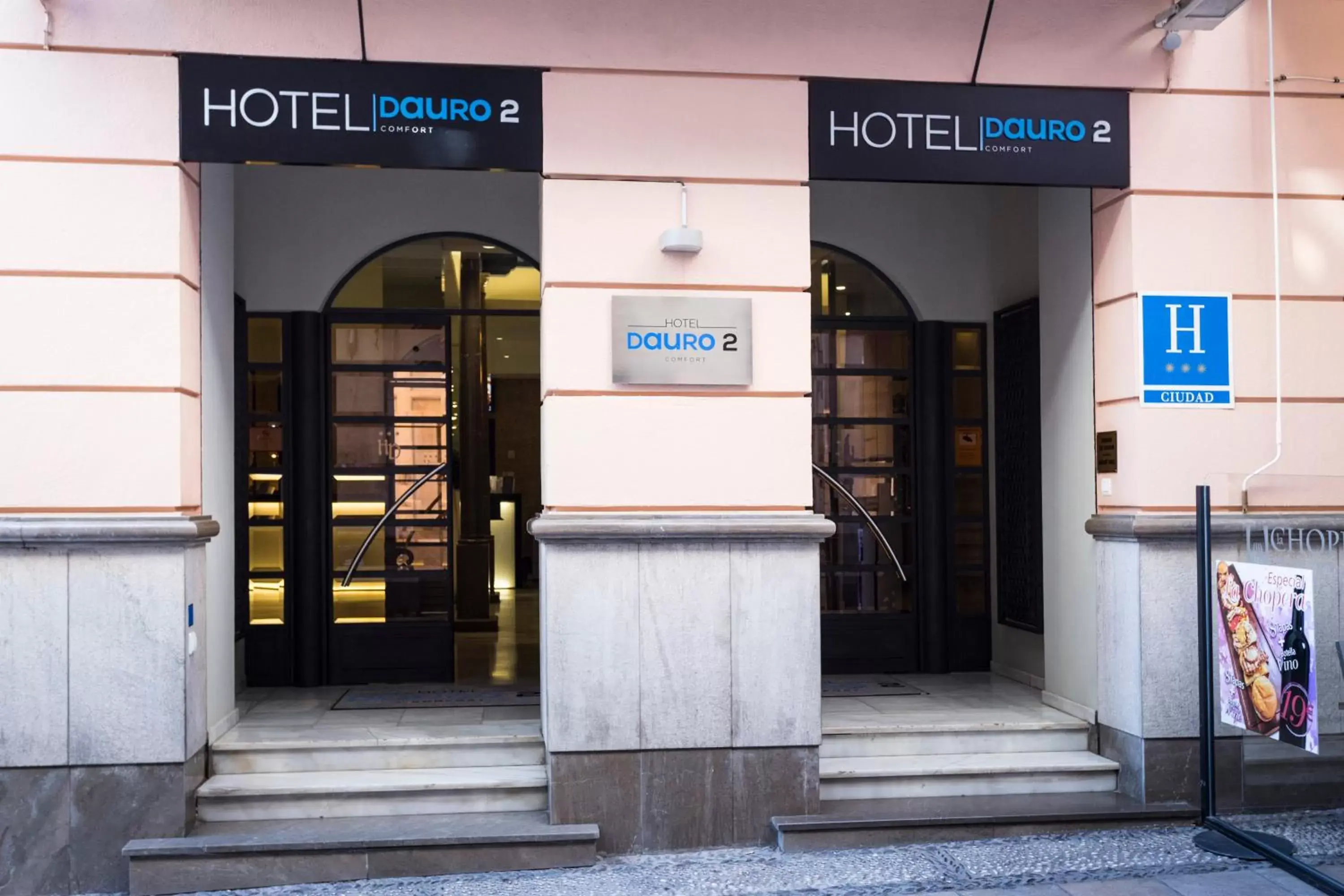Facade/entrance in Hotel Comfort Dauro 2