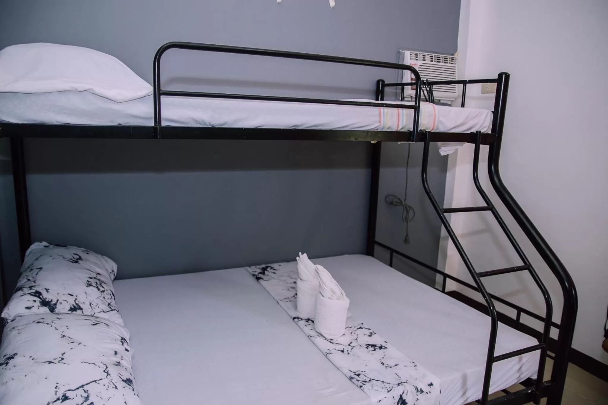 Bed in Gaea's Apartments