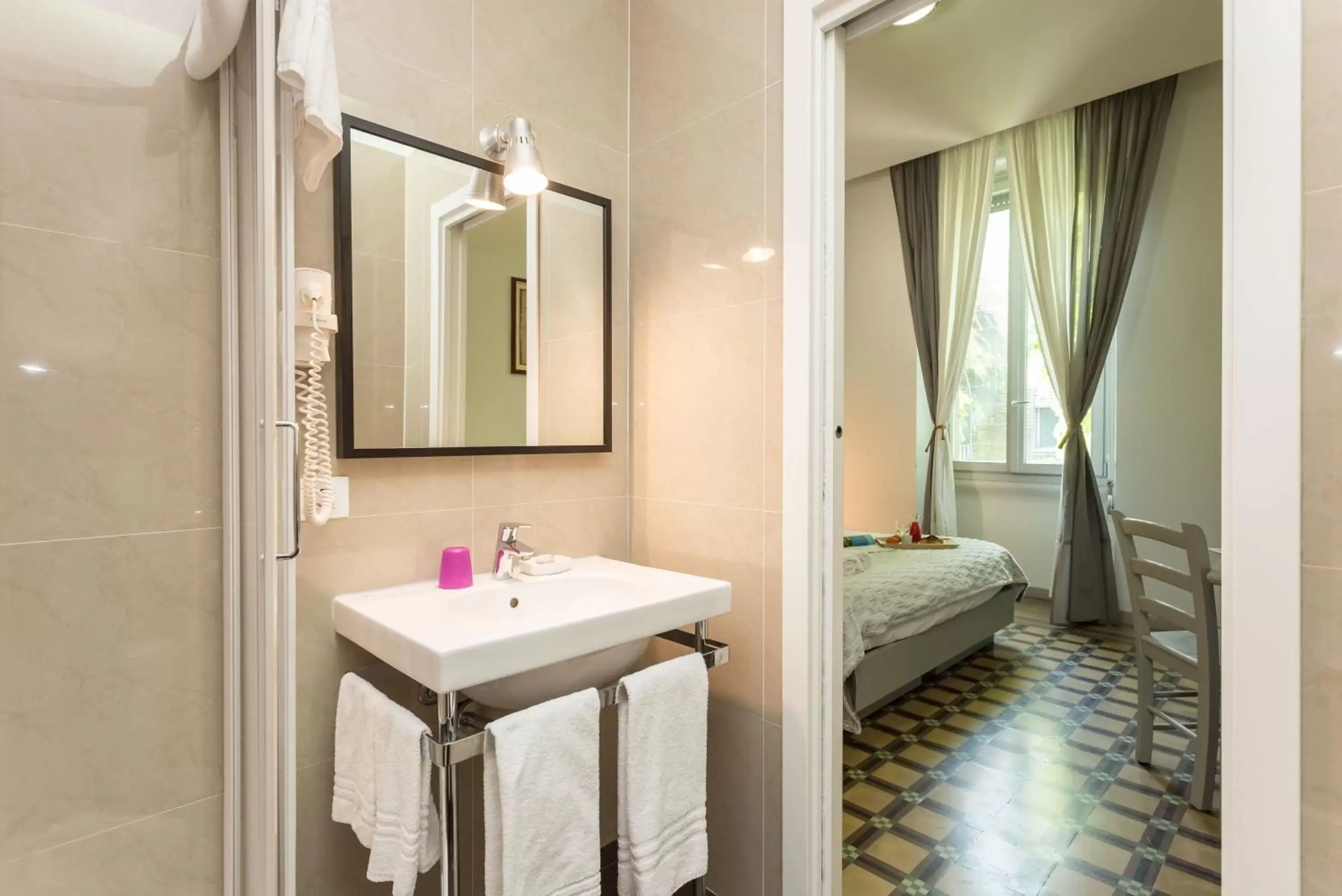 Bathroom in The Leoncino Hotel