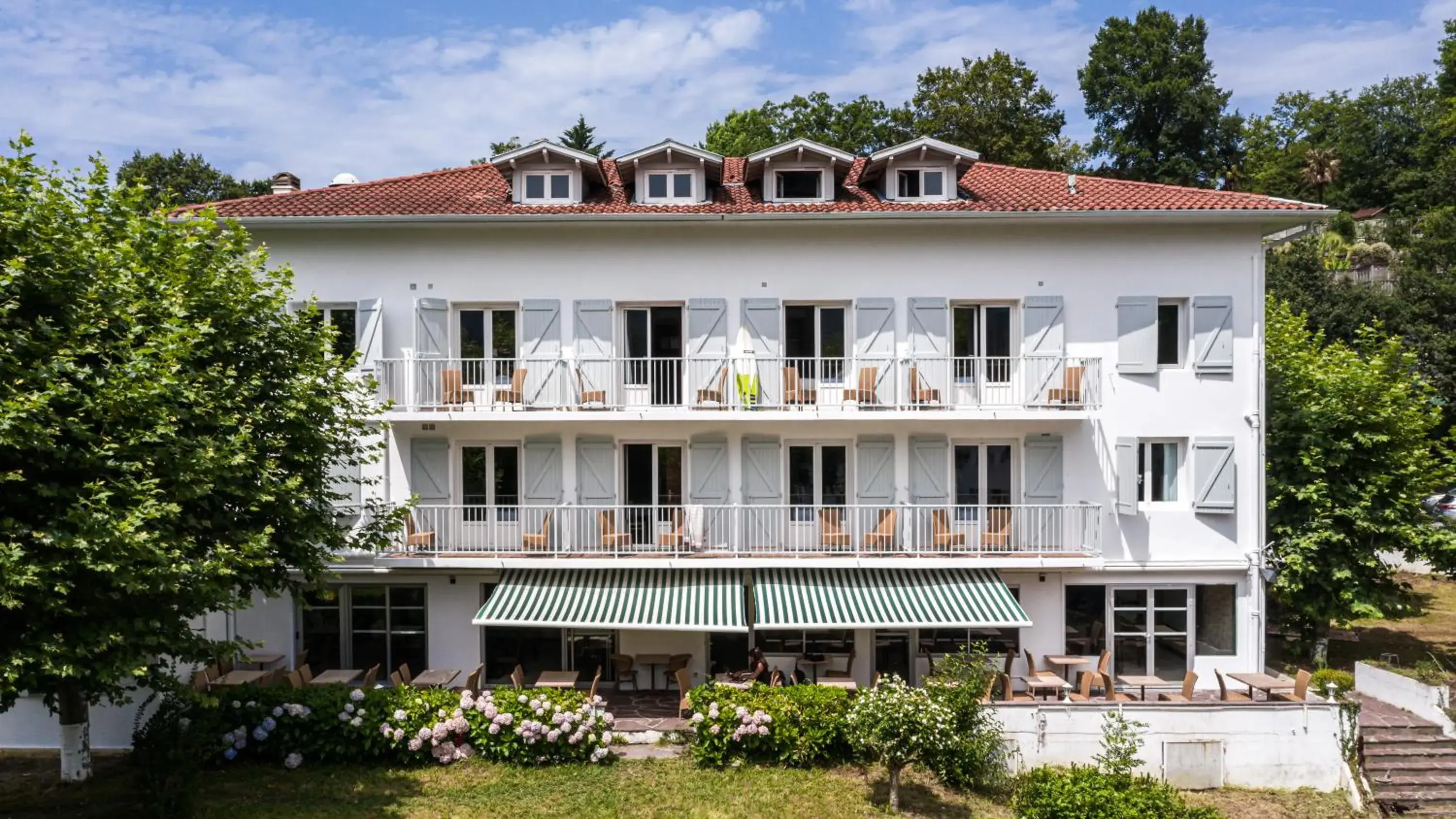 Property Building in Hôtel du Pont