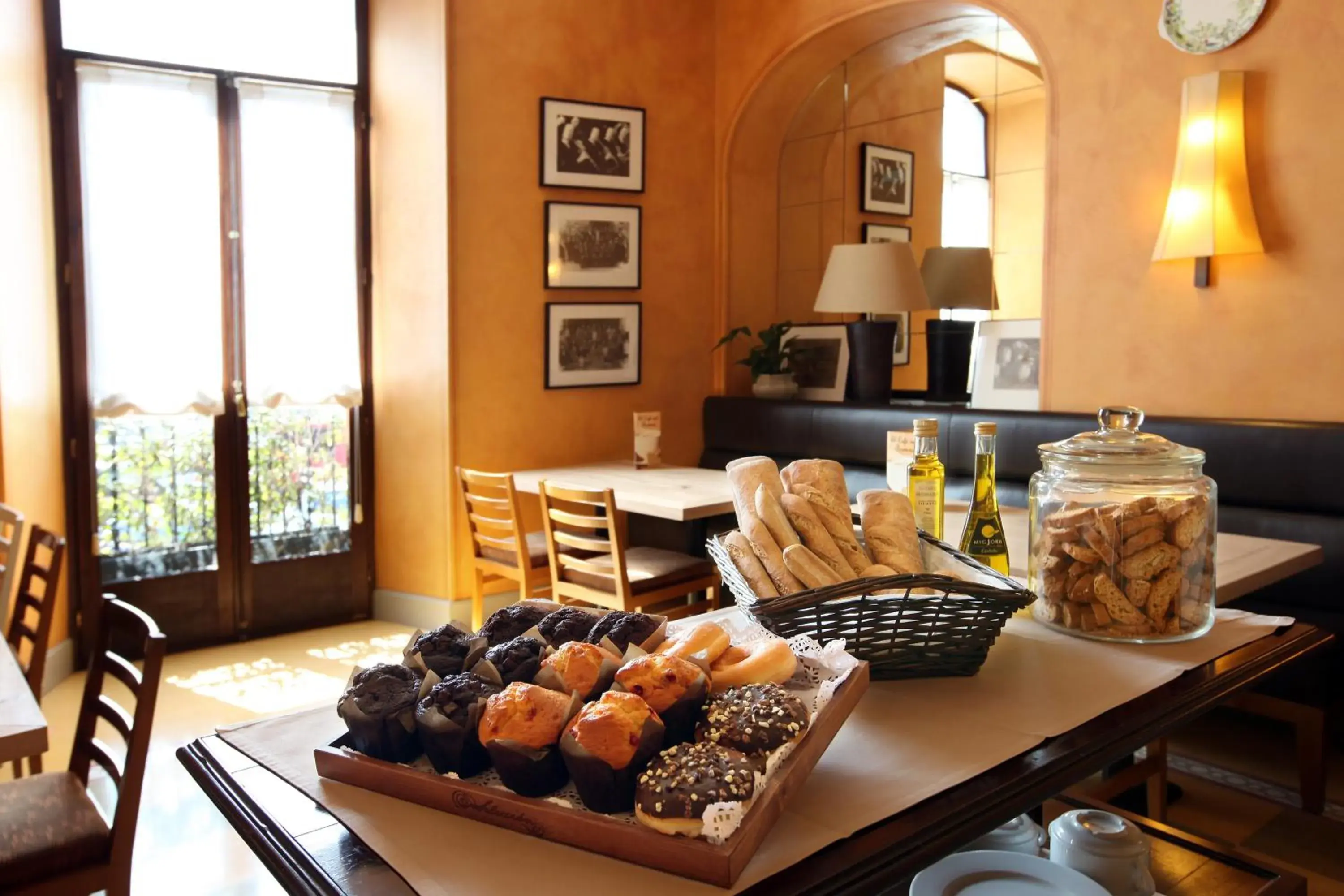 Food in Bremon Boutique Hotel by Duquesa Hotels Collection