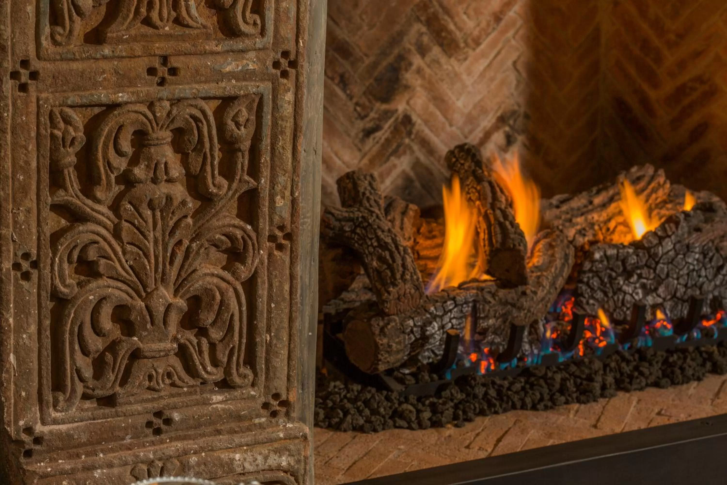 Library in Casa No Name Small Luxury Hotel