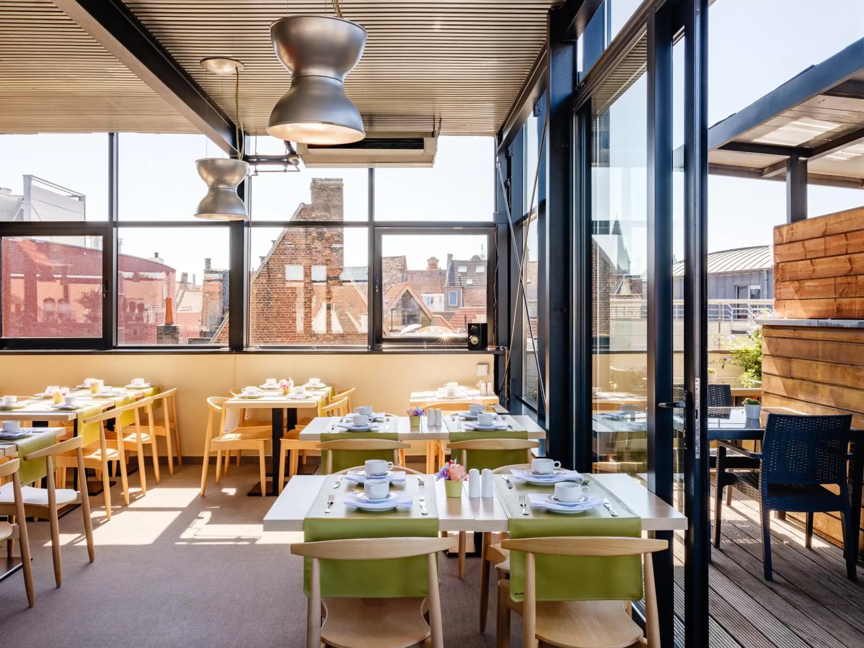 Restaurant/places to eat in Ghent River Hotel Restaurant/places to eat in Ghent River Hotel