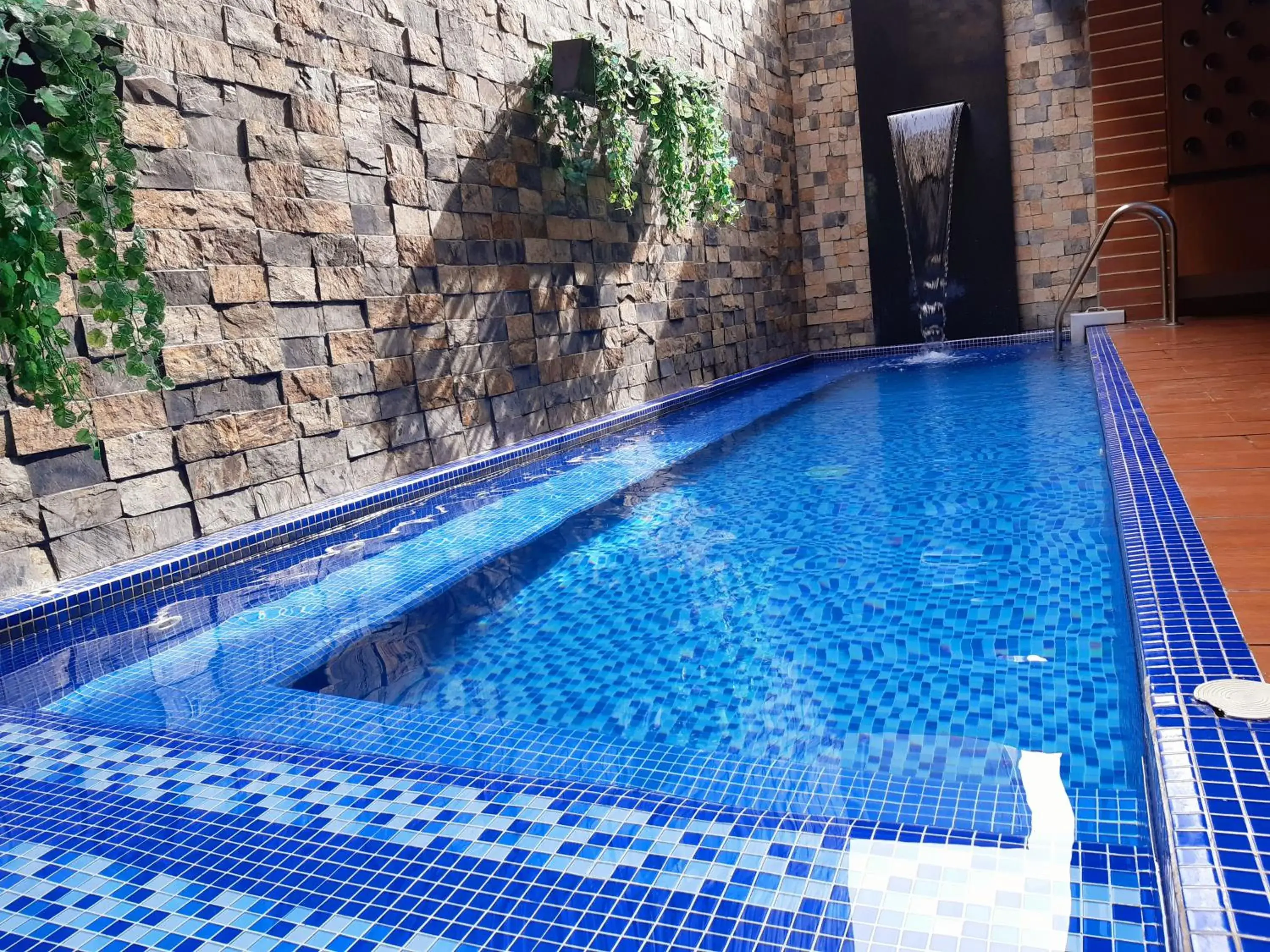 Swimming Pool in Hotel León Dorado