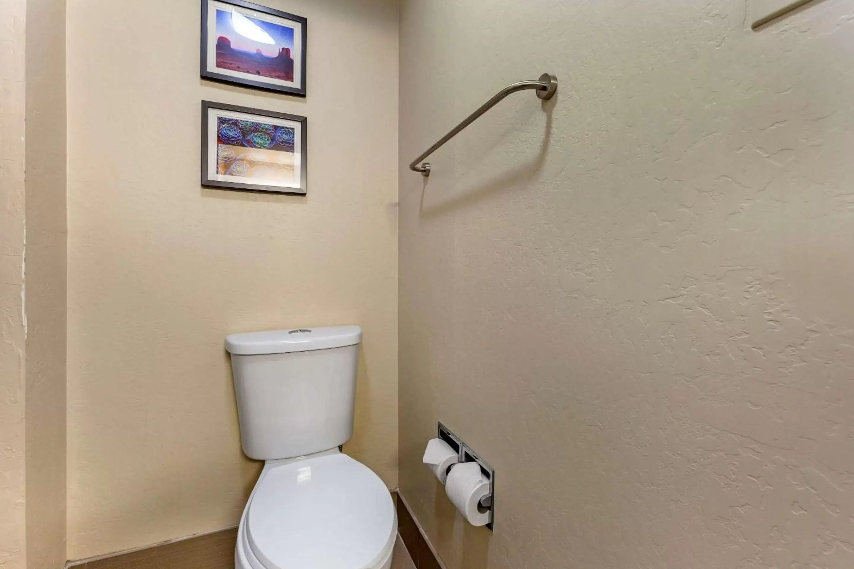 Bathroom in Comfort Inn & Suites Surprise Near Sun City West