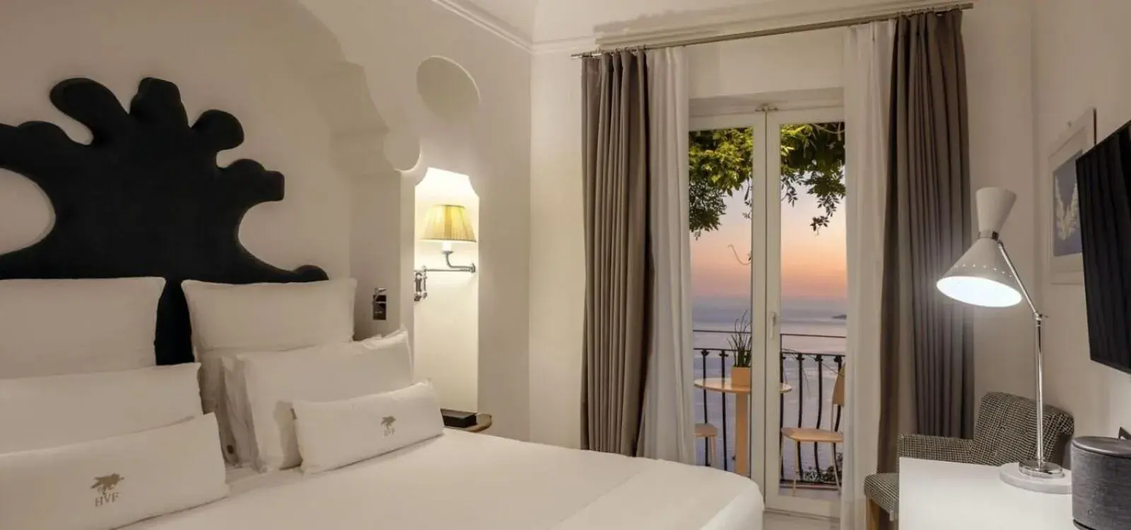 Sea view, Bed in Hotel Villa Franca