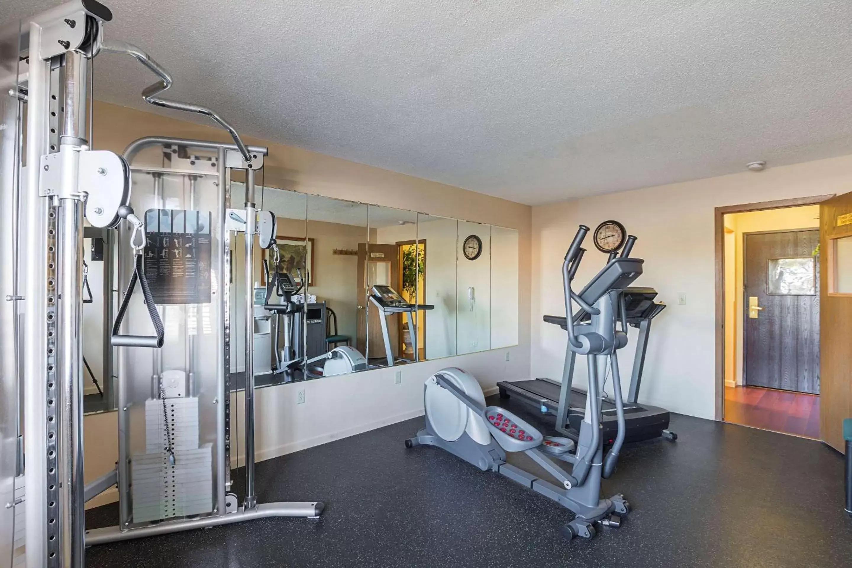 Fitness centre/facilities, Fitness Center/Facilities in Quality Inn & Suites Holland