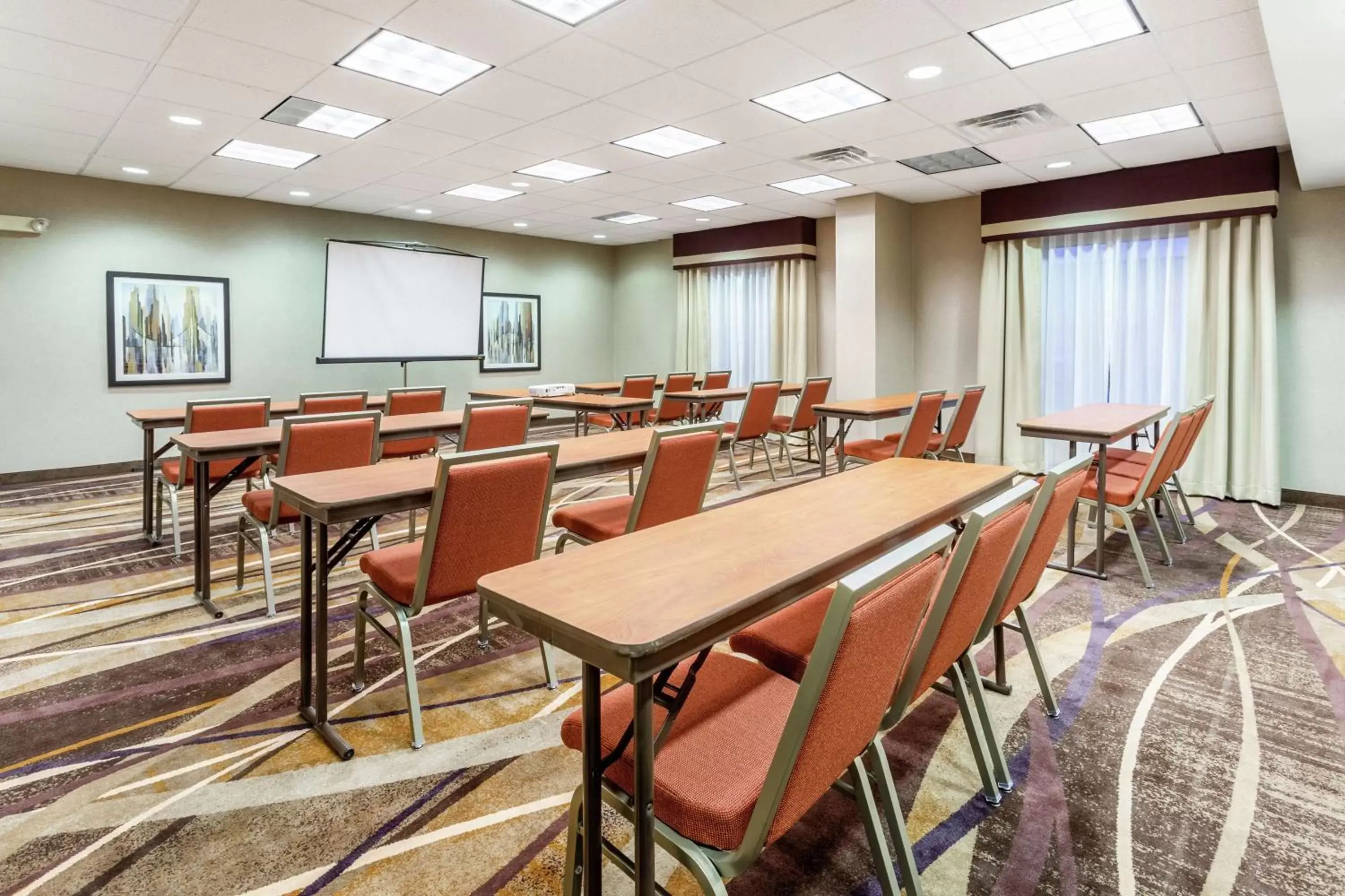 Meeting/conference room in Hampton Inn & Suites Chicago - Libertyville