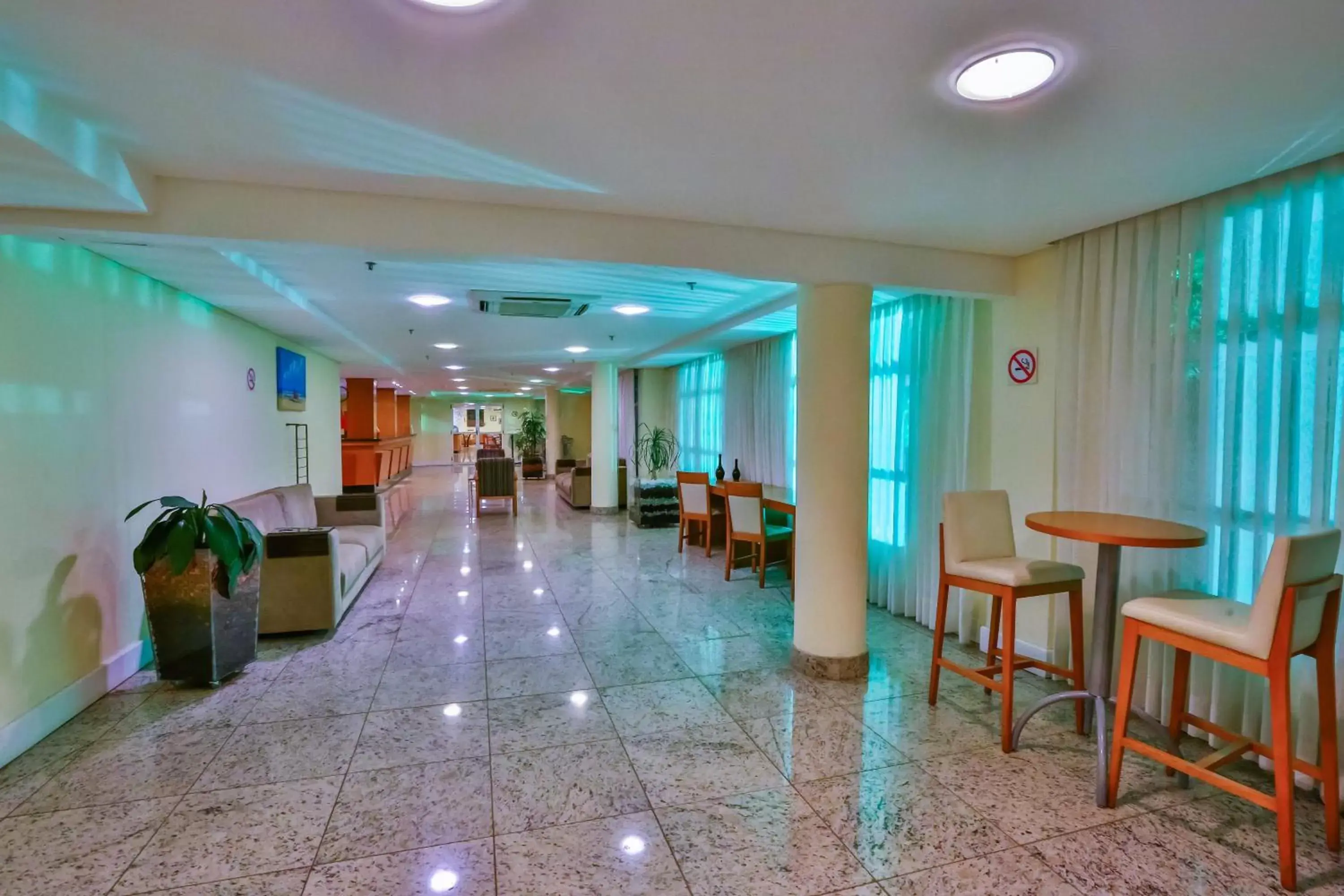 Lobby or reception in Dubai Macaé by Atlântica Lobby or reception in Dubai Macaé by Atlântica