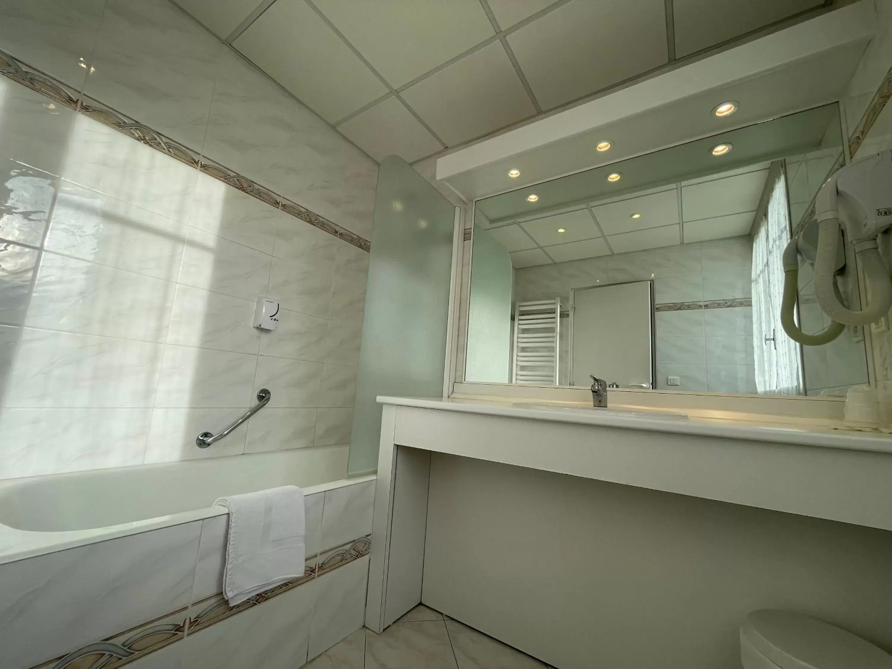 Bathroom in Hotel Les Chênes