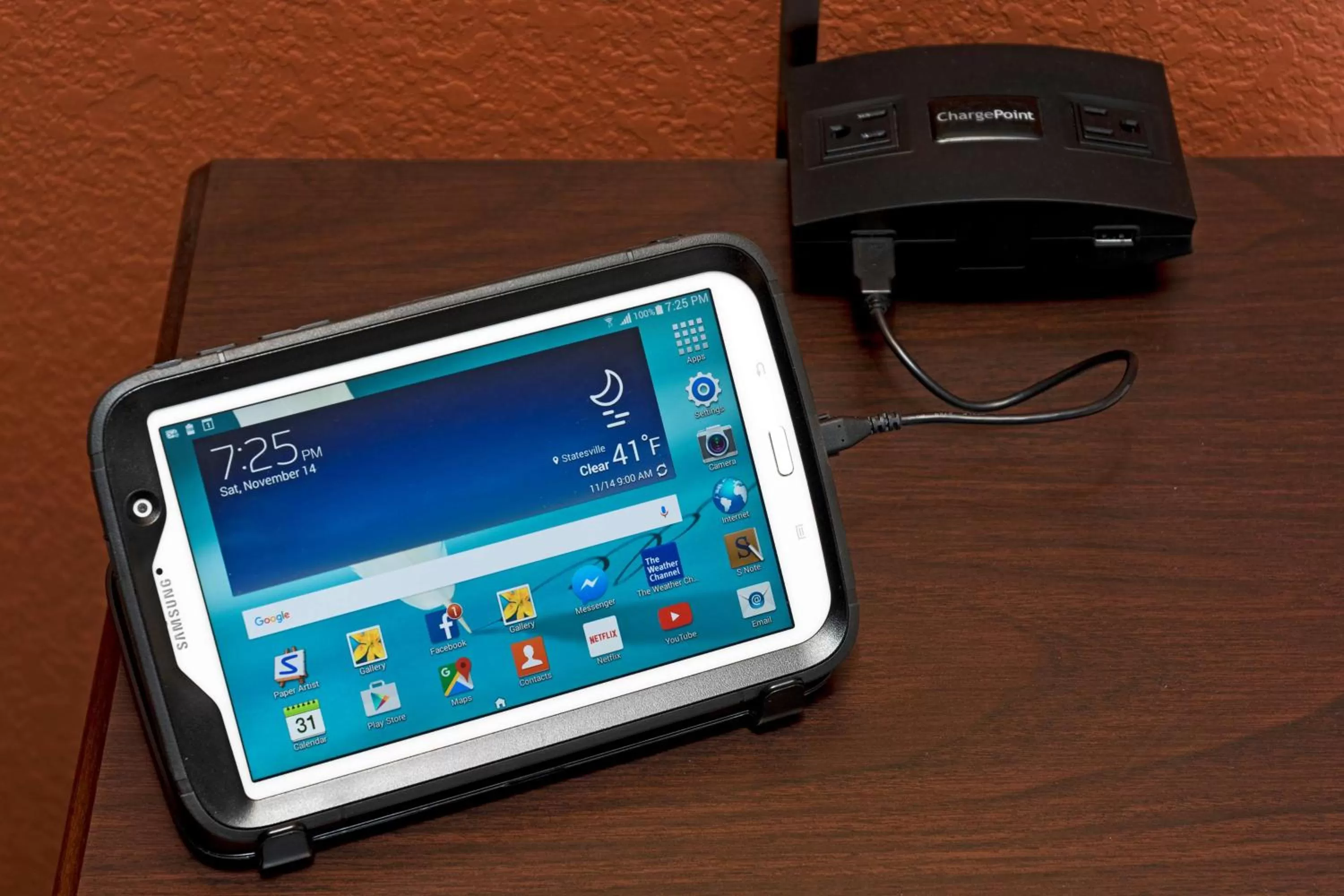 Bed in Hampton Inn Statesville