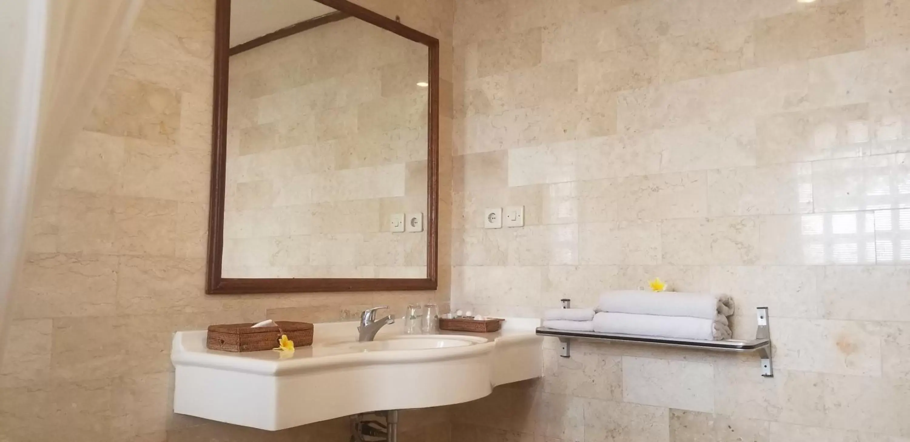 Bathroom in Melasti Beach Resort & Spa Legian