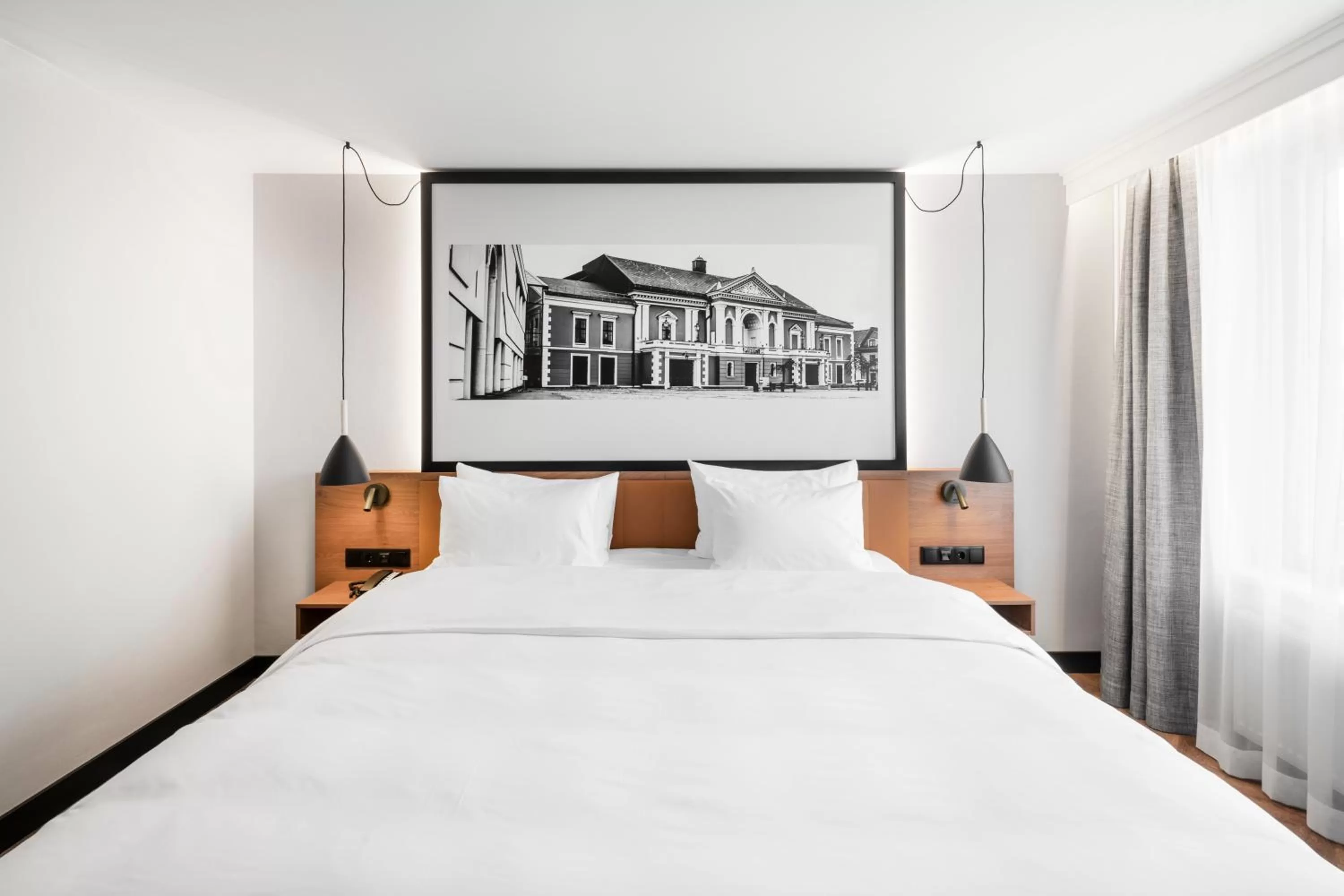 Bed in MERCURE KLAIPEDA CITY HOTEL, Meetings, Events, Restaurant & Bar - Accor Group, Pet Stay FREE