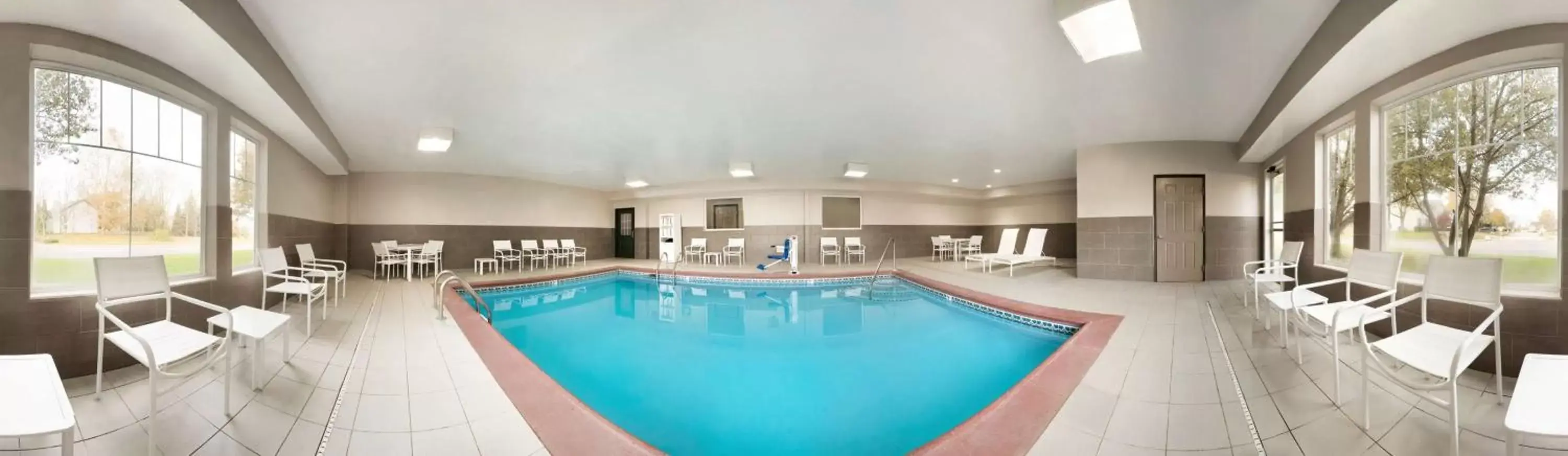 On site, Swimming Pool in Country Inn & Suites by Radisson, Indianapolis South, IN