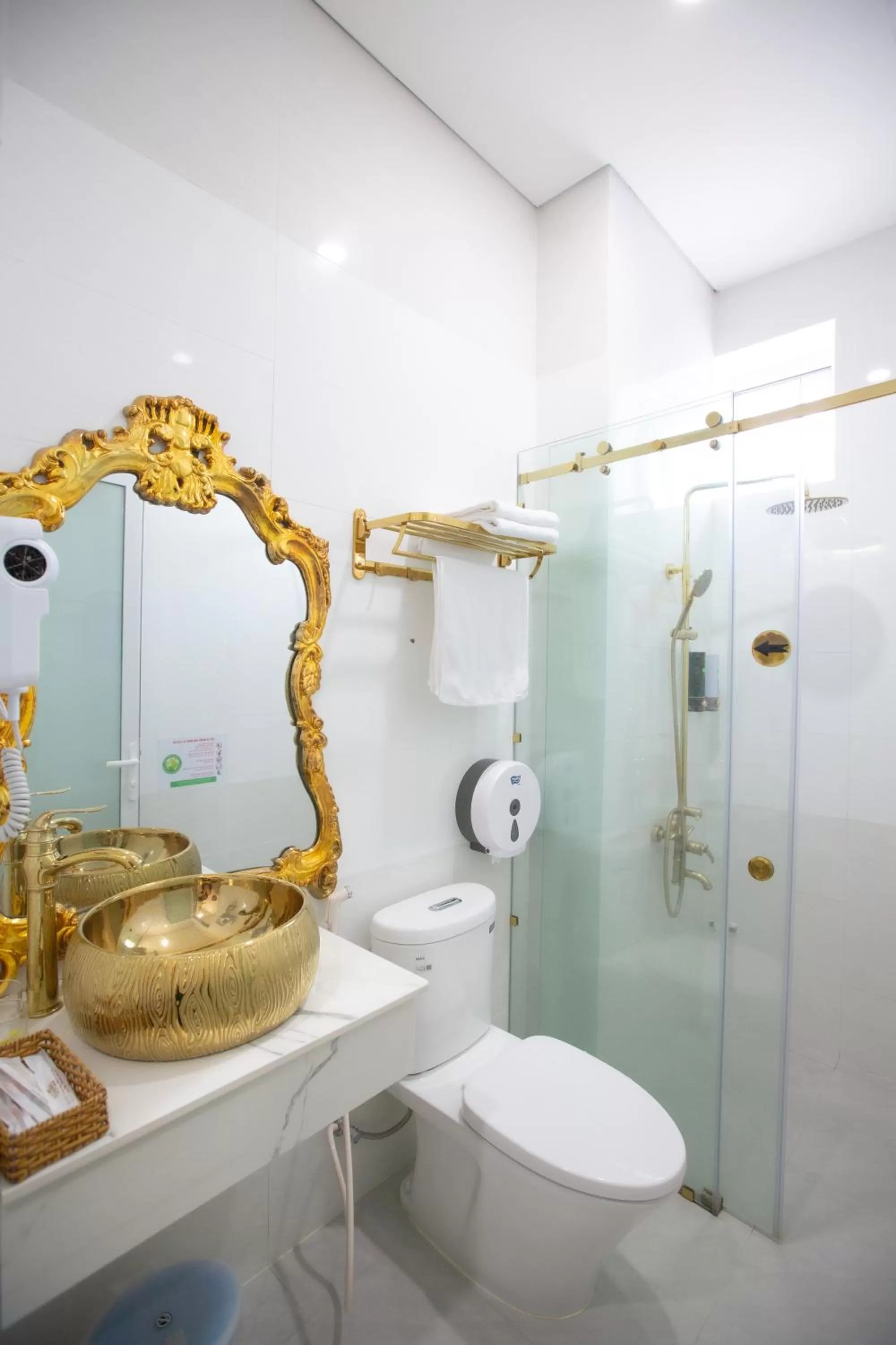 Shower in KING VILLA QUẢNG NGÃI