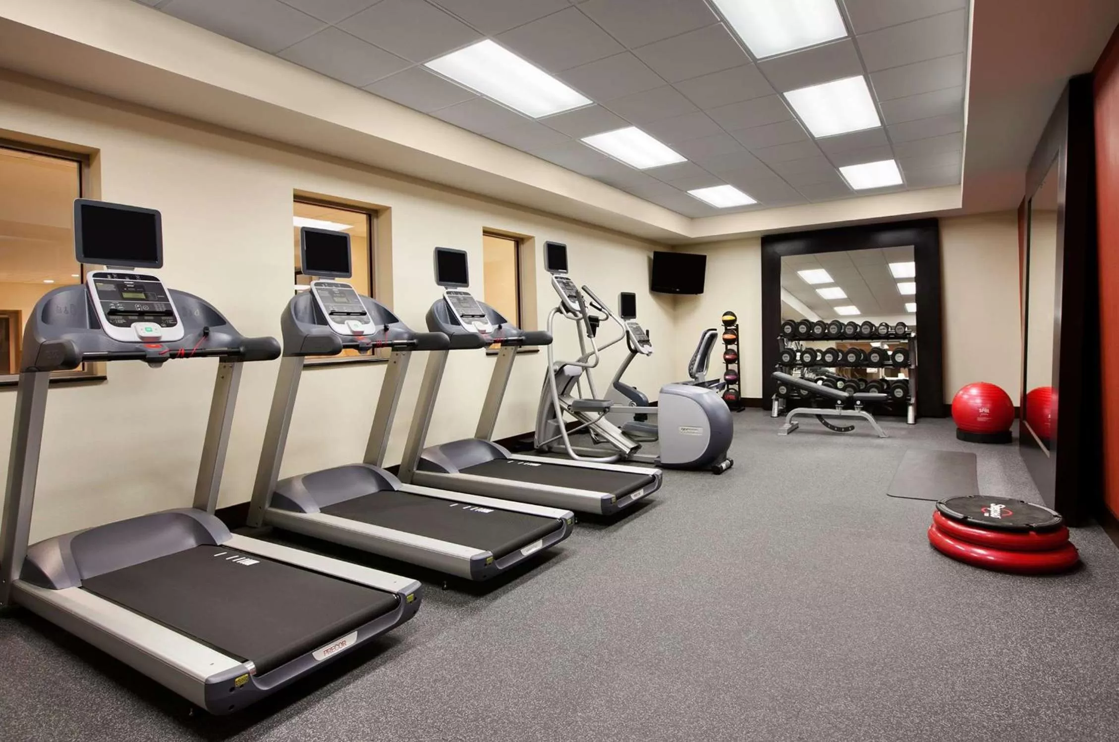Fitness centre/facilities in Hampton Inn Limerick