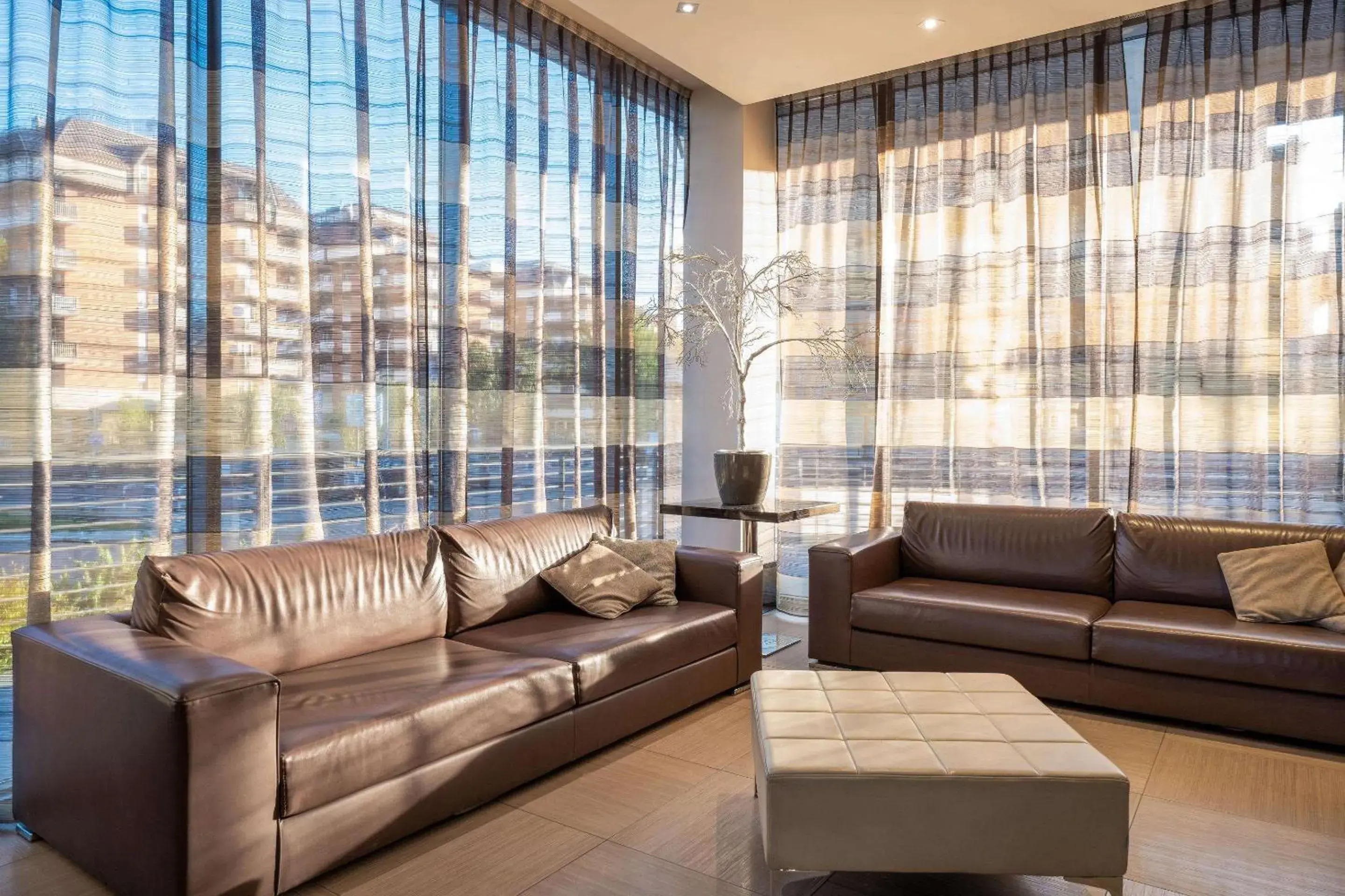 Lobby or reception, Seating Area in Quality Hotel Green Palace