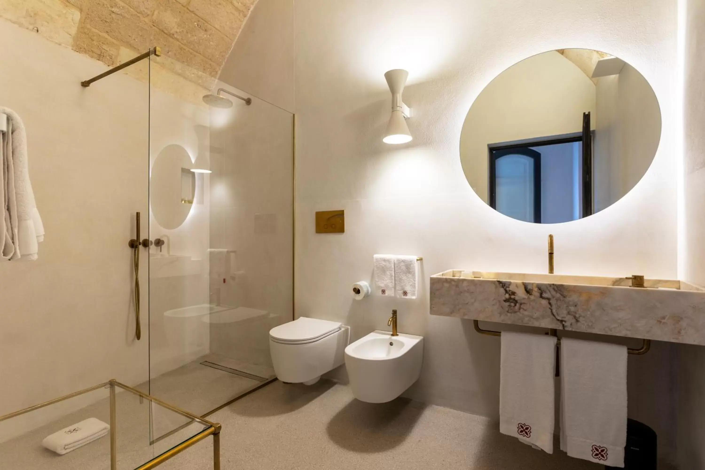 Bathroom in Palazzo De Noha - Boutique Hotel