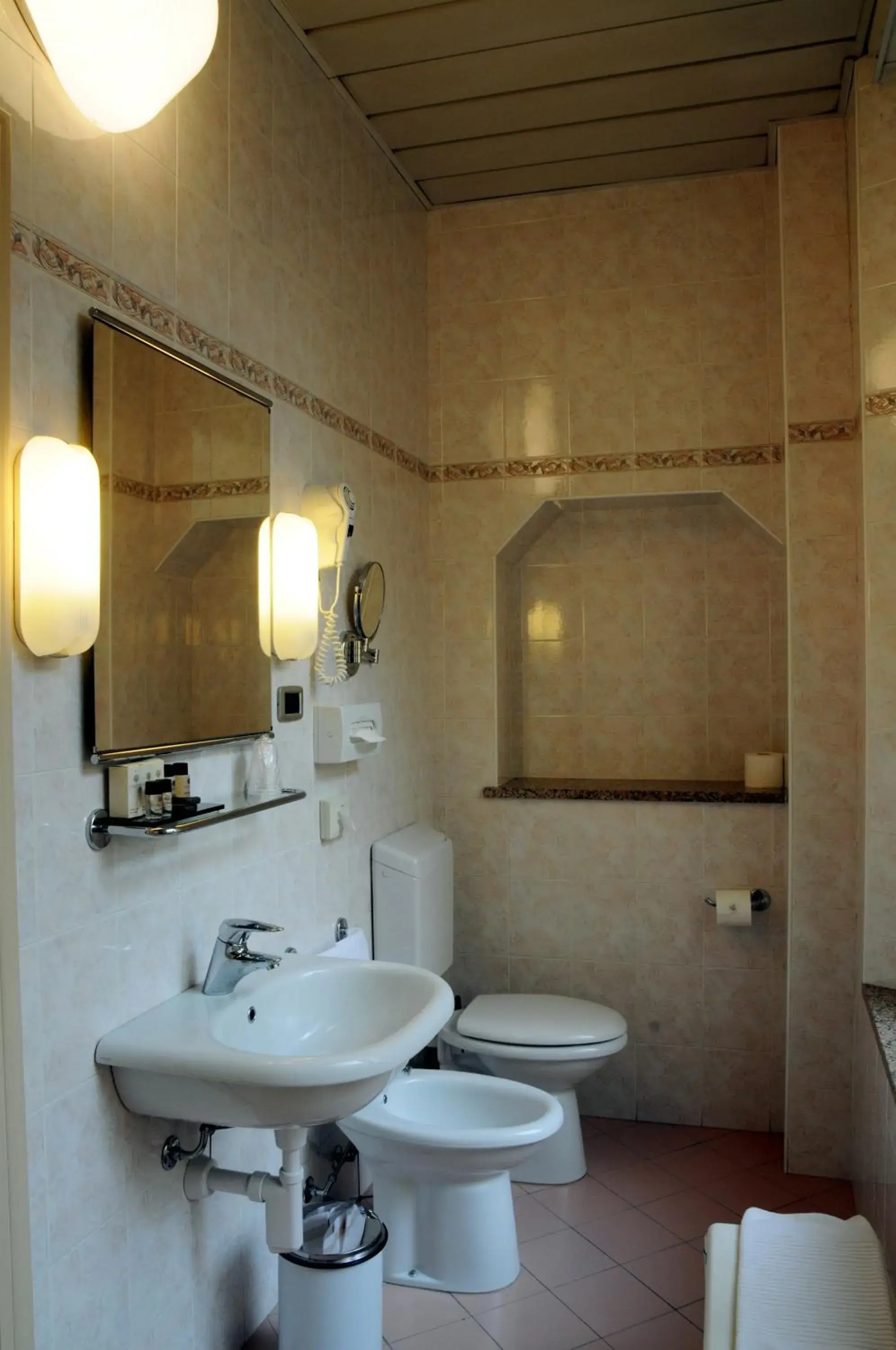 Bathroom in Hotel Button