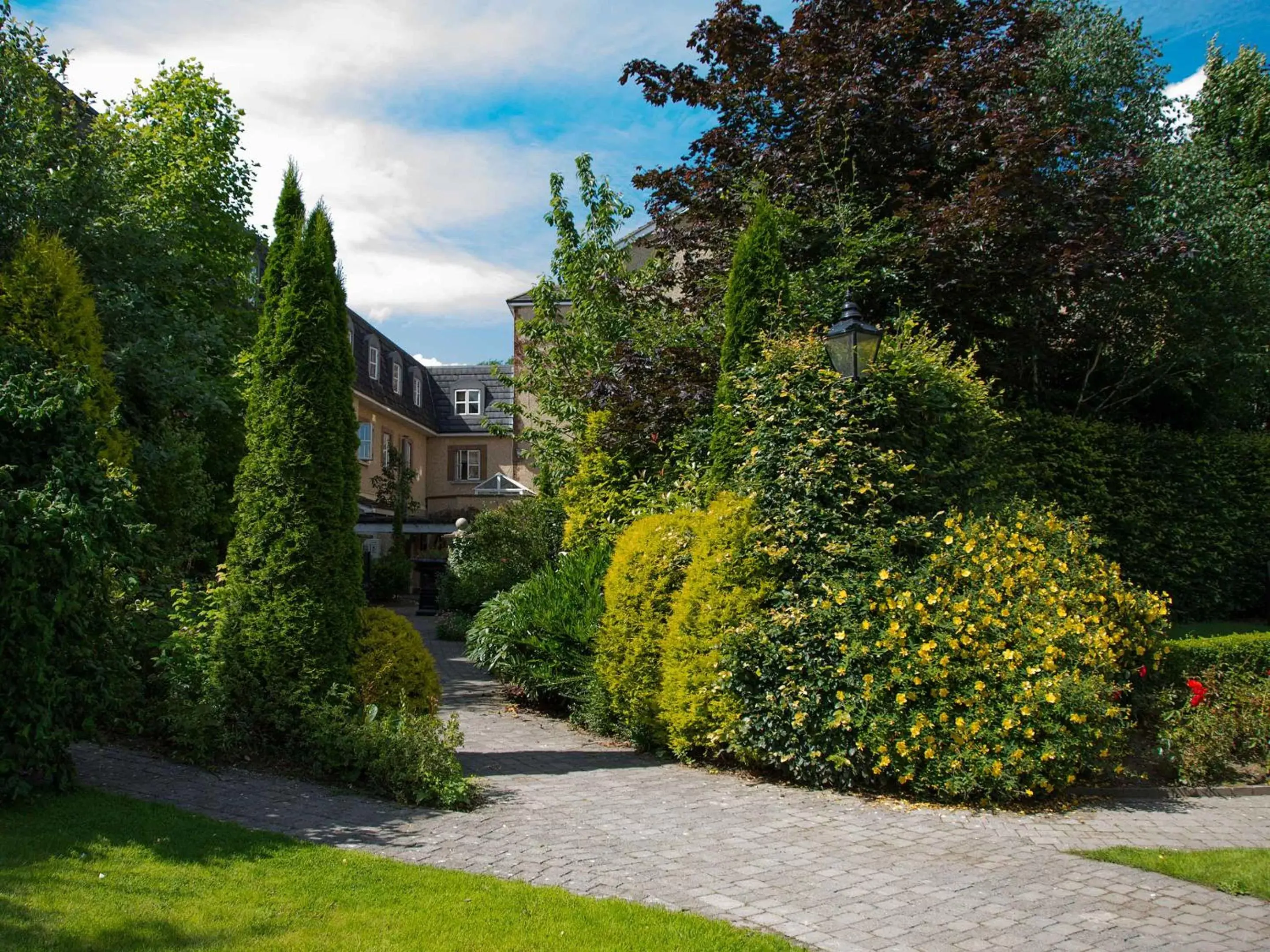 Garden in Abbey Court