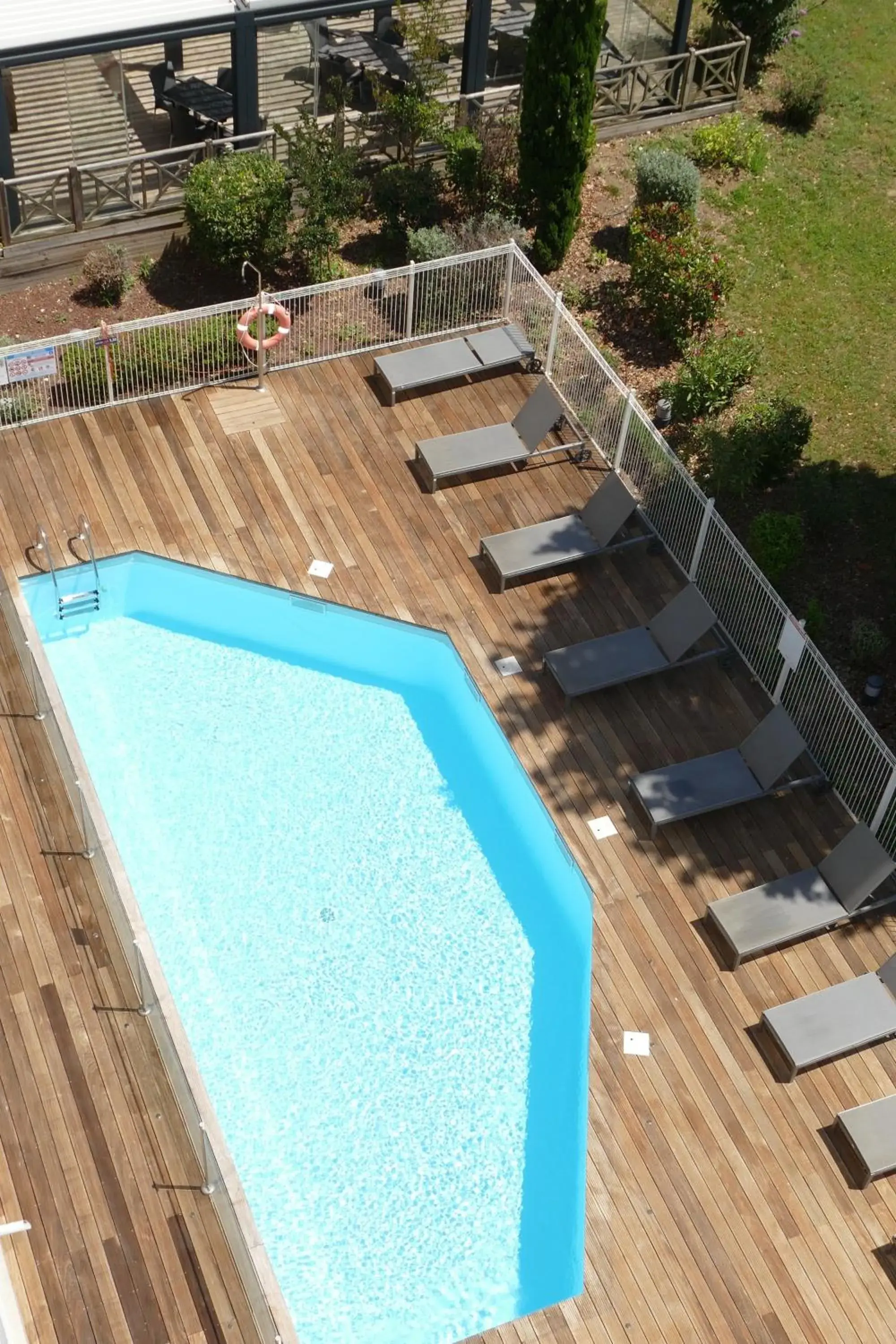 Swimming pool, Pool View in Zenitude Hôtel-Résidences Le Parc de l'Escale