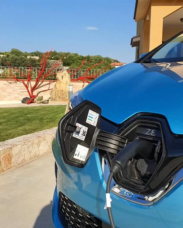 Facade/entrance in Villa Malvasio Pool and Jacuzzi Room Sassari