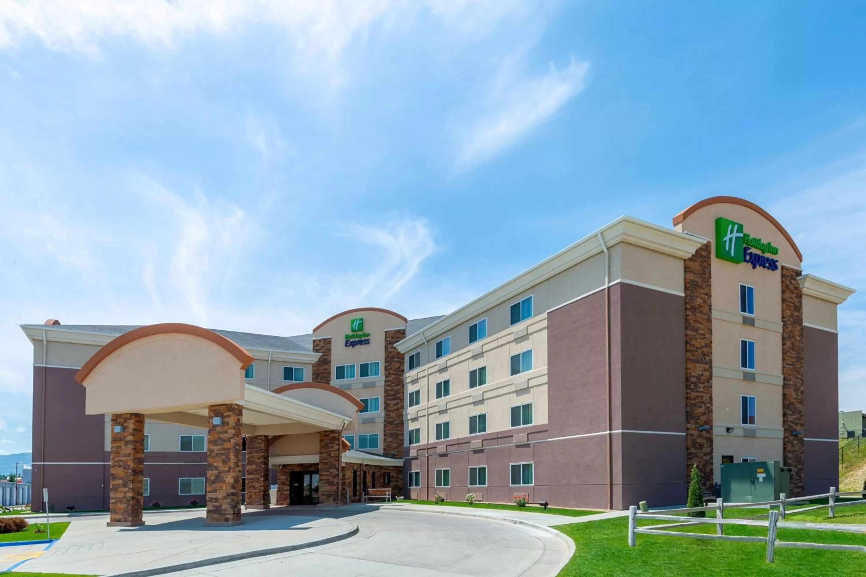 Property building in Holiday Inn Express Casper I-25 by IHG