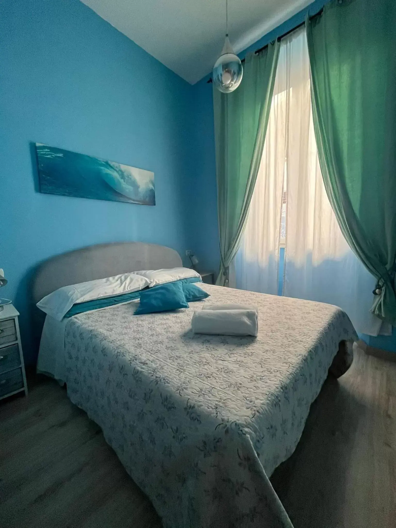 Photo of the whole room, Bed in Cicerone Guest House