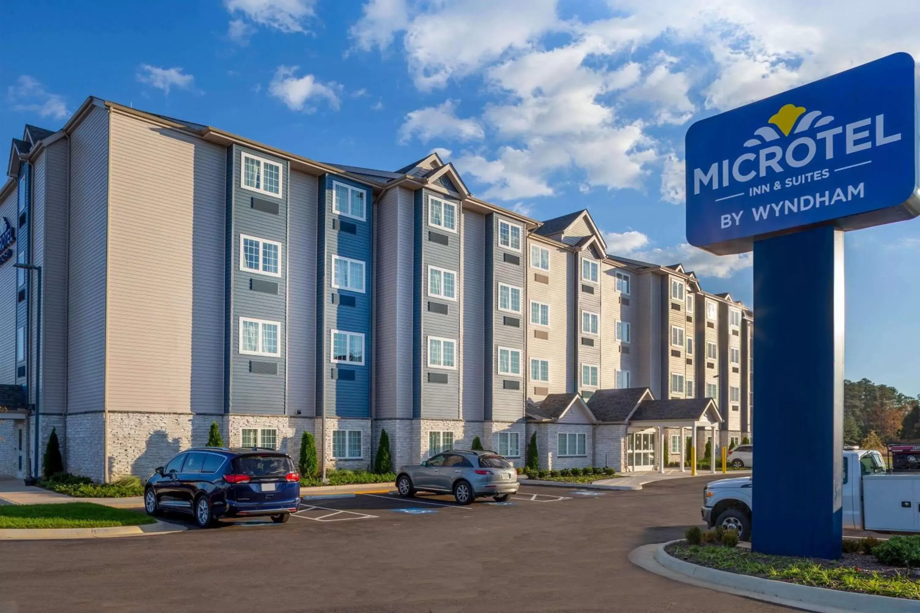 Property building in Microtel Inn Suites by Wyndham South Hill