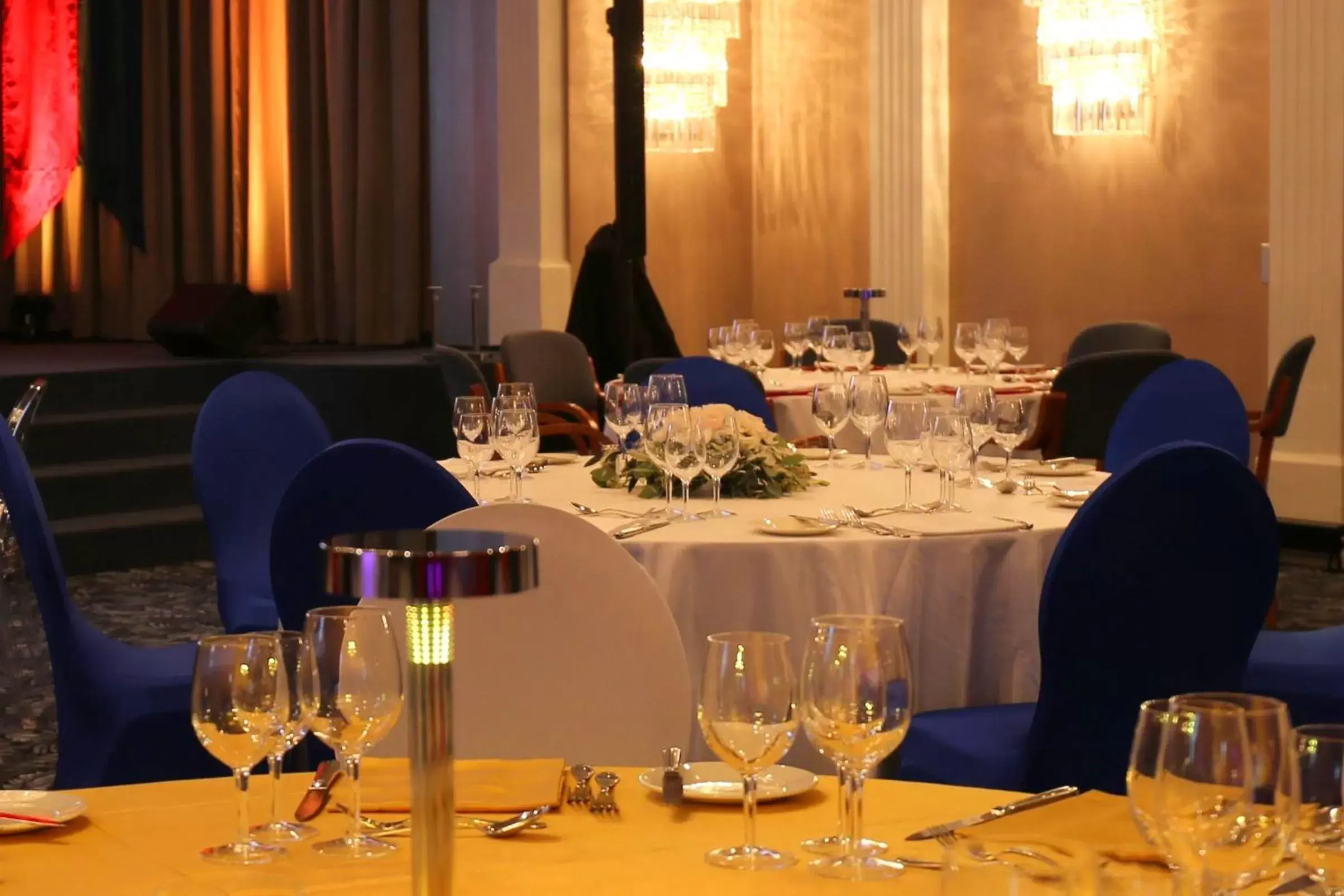 Restaurant/places to eat in Hotel De La Paix Restaurant/places to eat in Hotel De La Paix