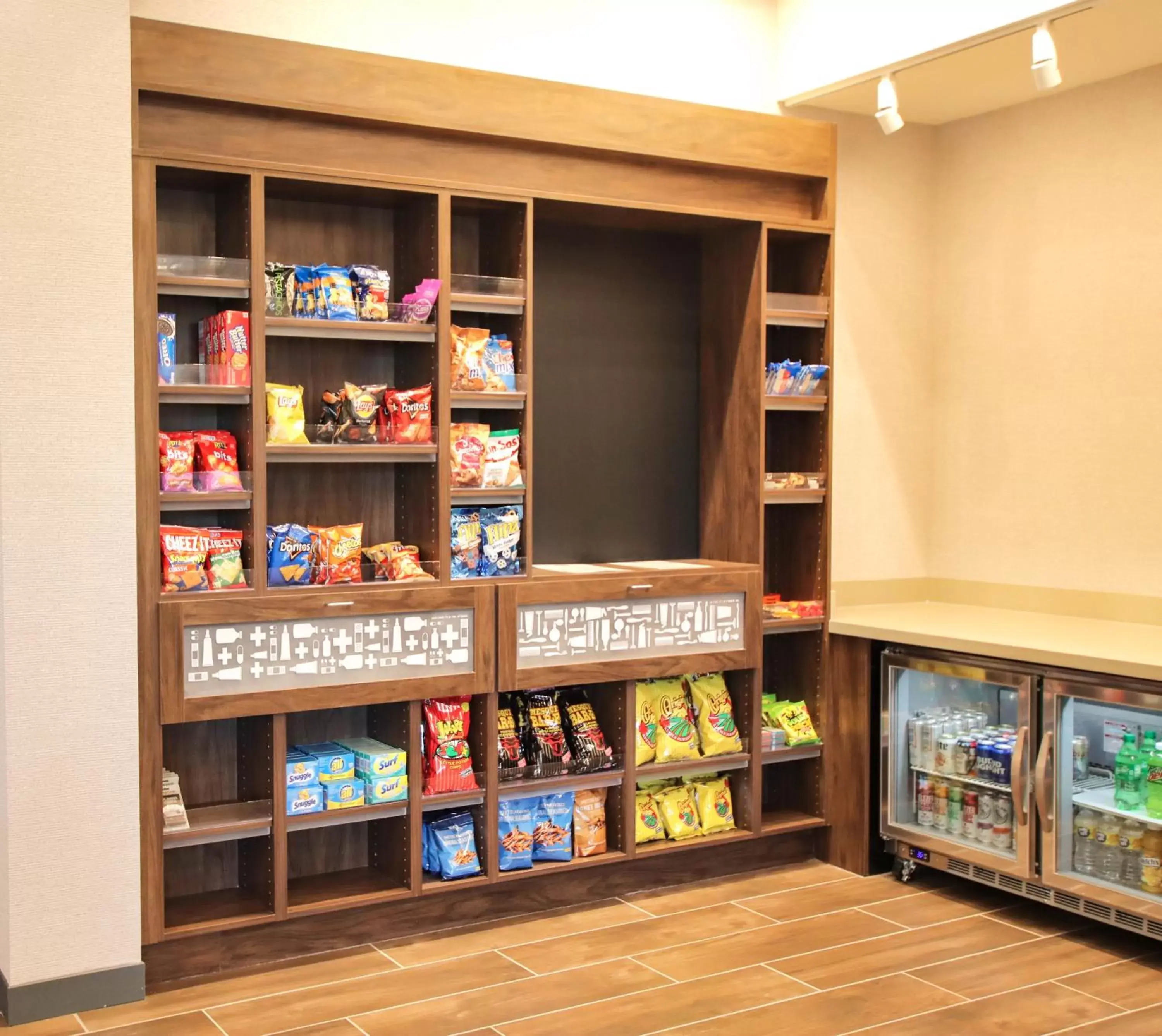 Restaurant/places to eat in Hampton Inn Lead Restaurant/places to eat in Hampton Inn Lead