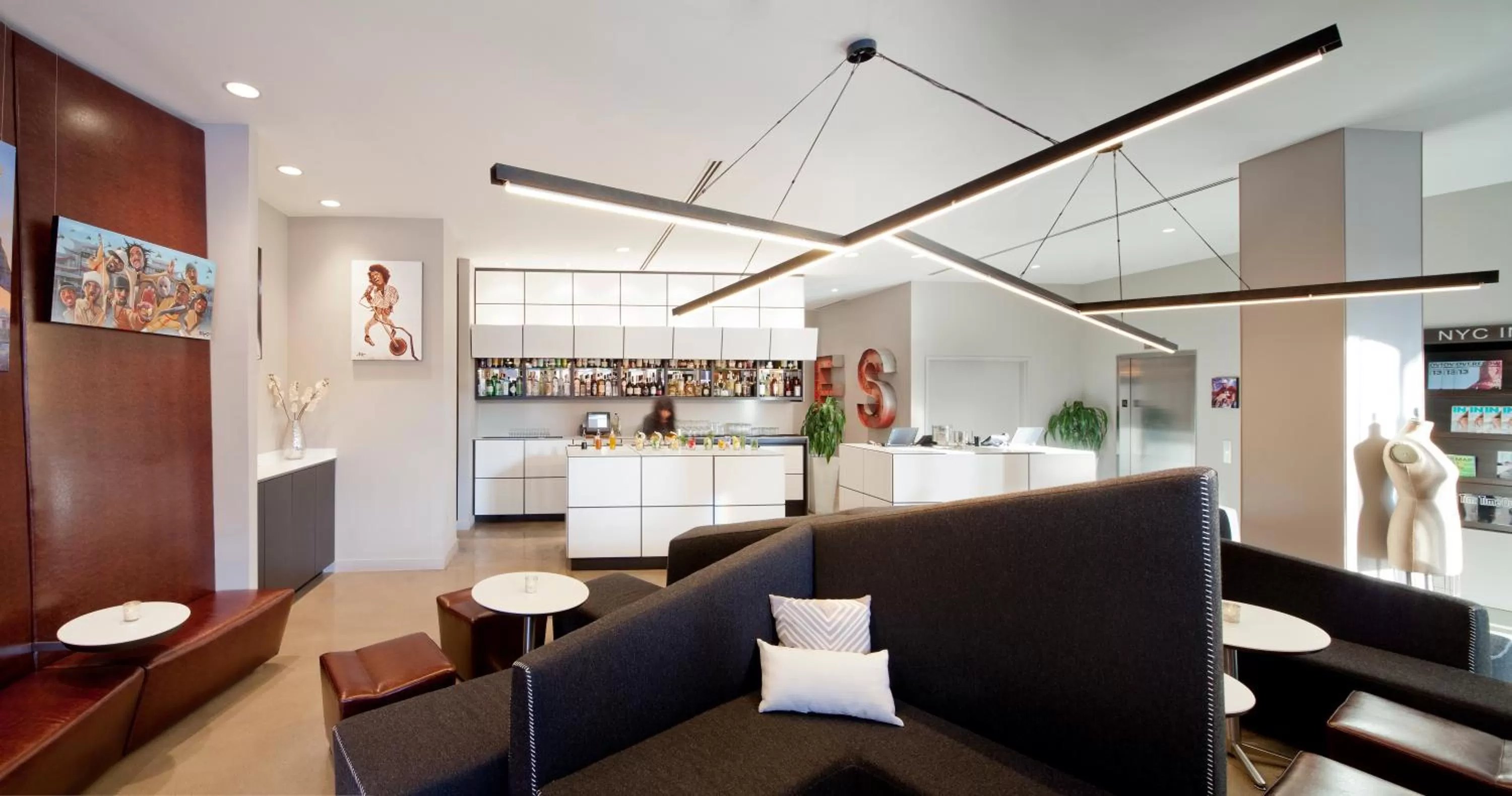 Restaurant/places to eat in NU Hotel