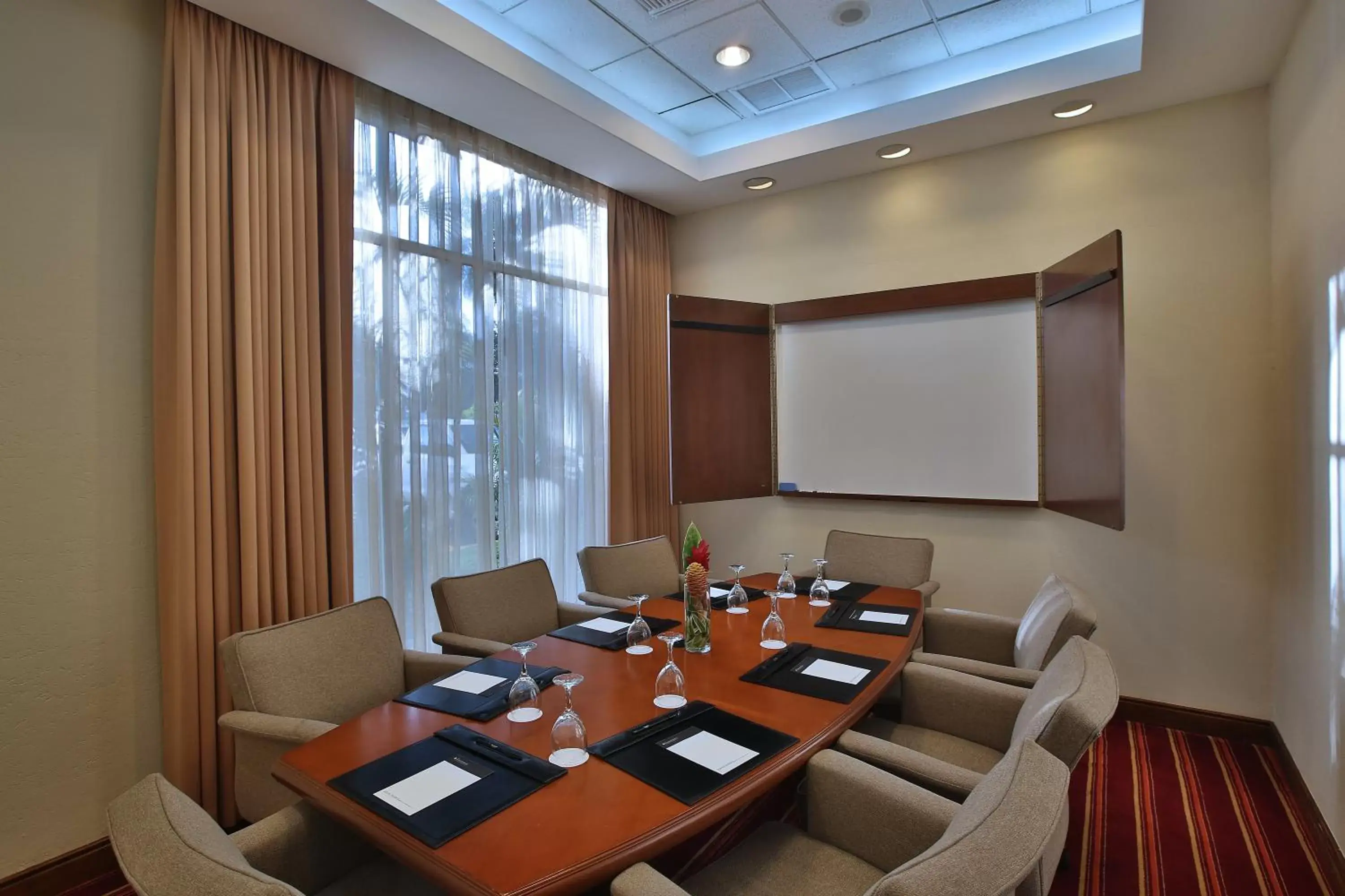 Meeting/conference room in Real Intercontinental Metrocentro Managua, an IHG Hotel