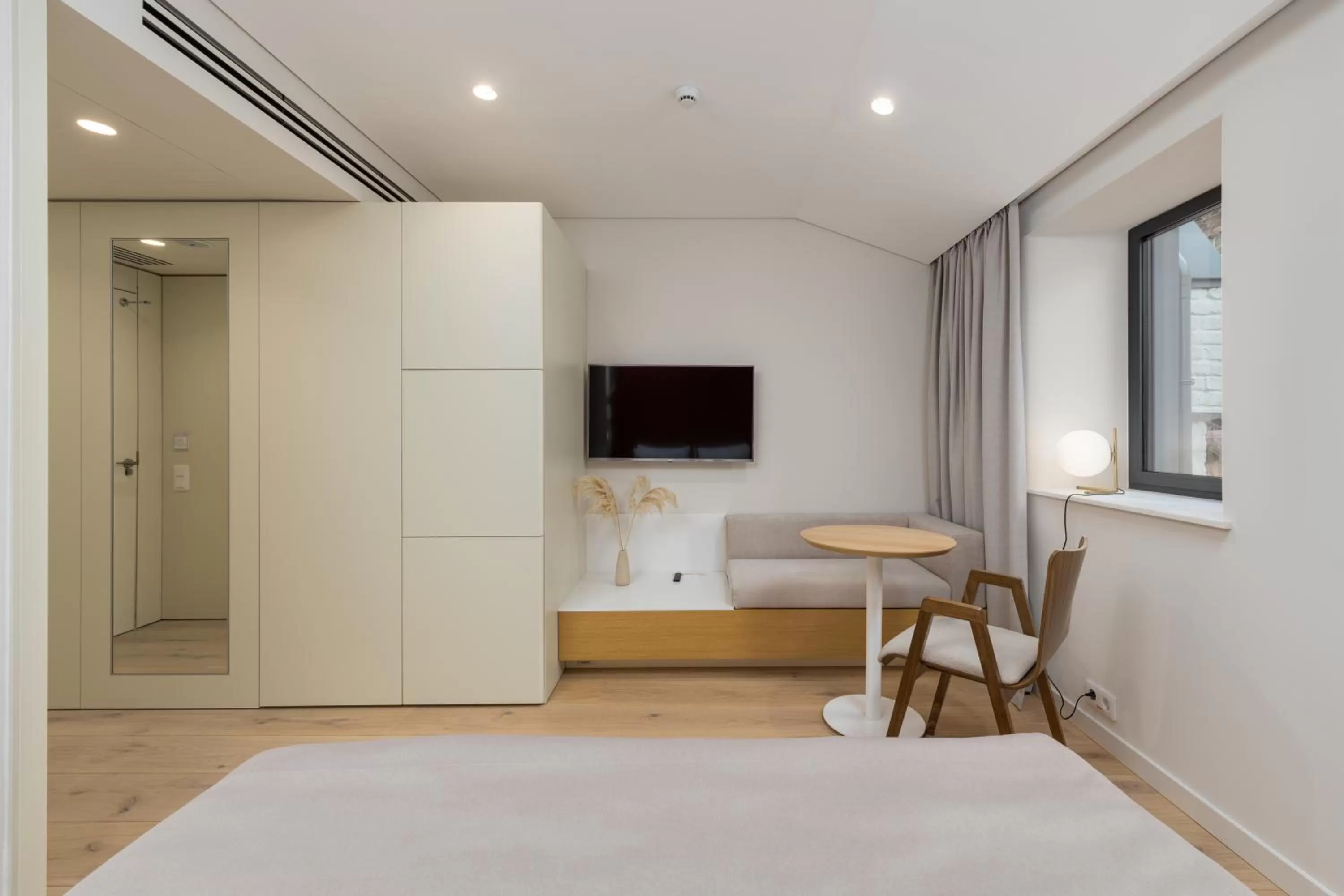 Photo of the whole room, TV/Entertainment Center in Sophia Hotel Kyiv