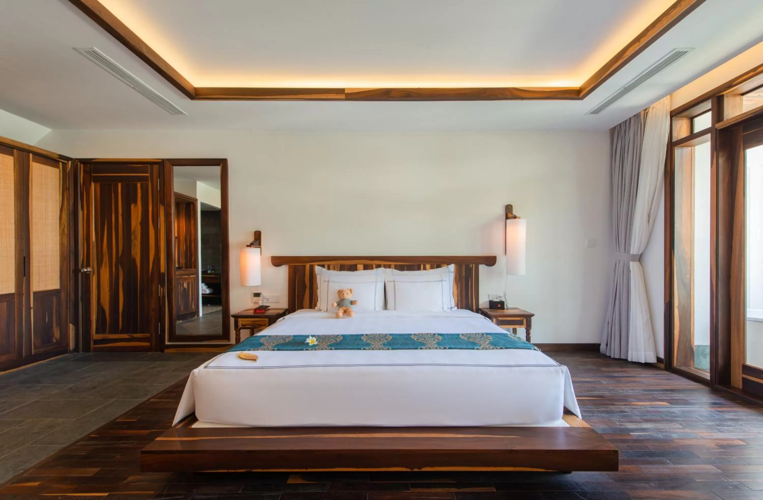 Bed in Alibu Resort Nha Trang