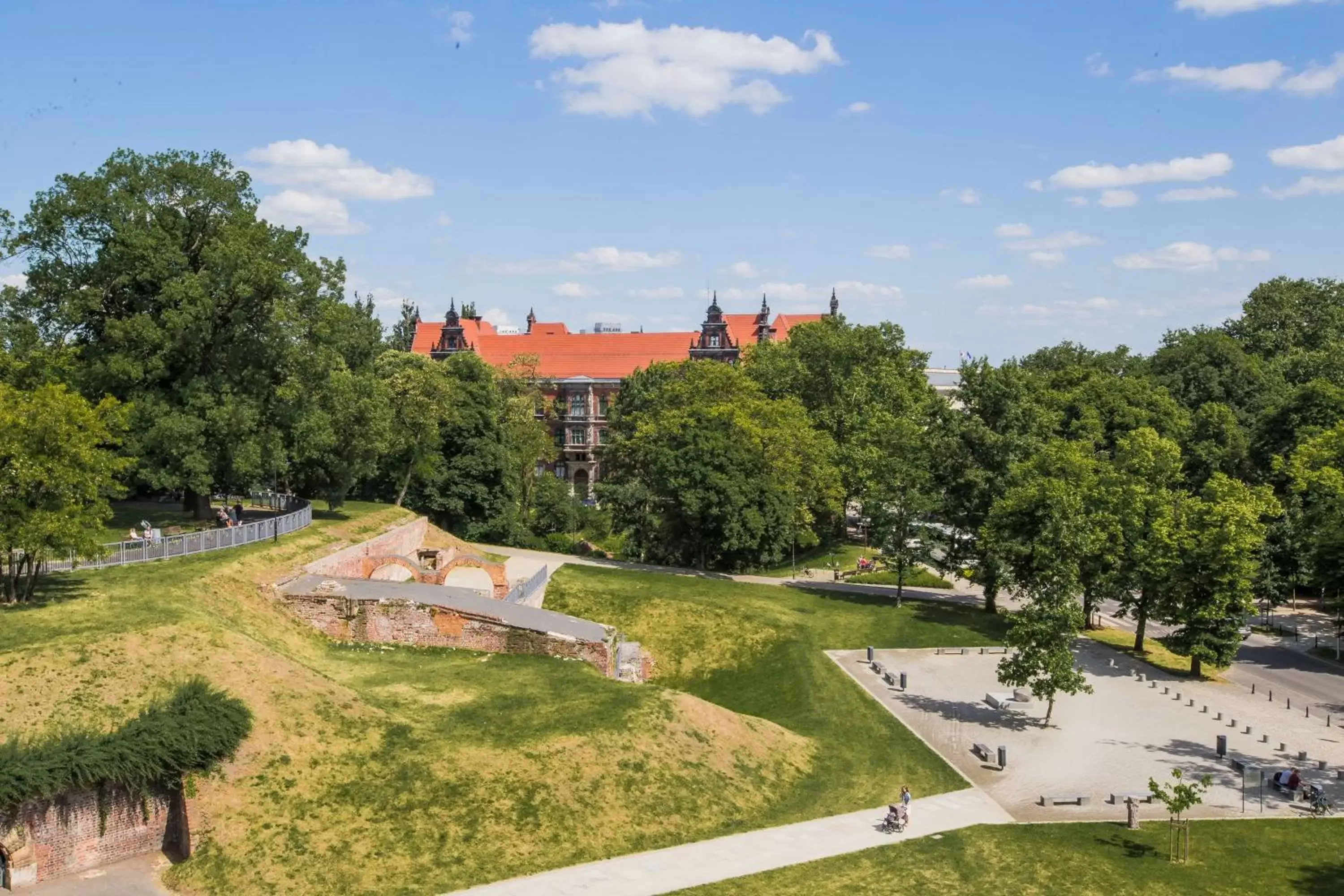 Property building in Radisson Blu Hotel Wroclaw Property building in Radisson Blu Hotel Wroclaw