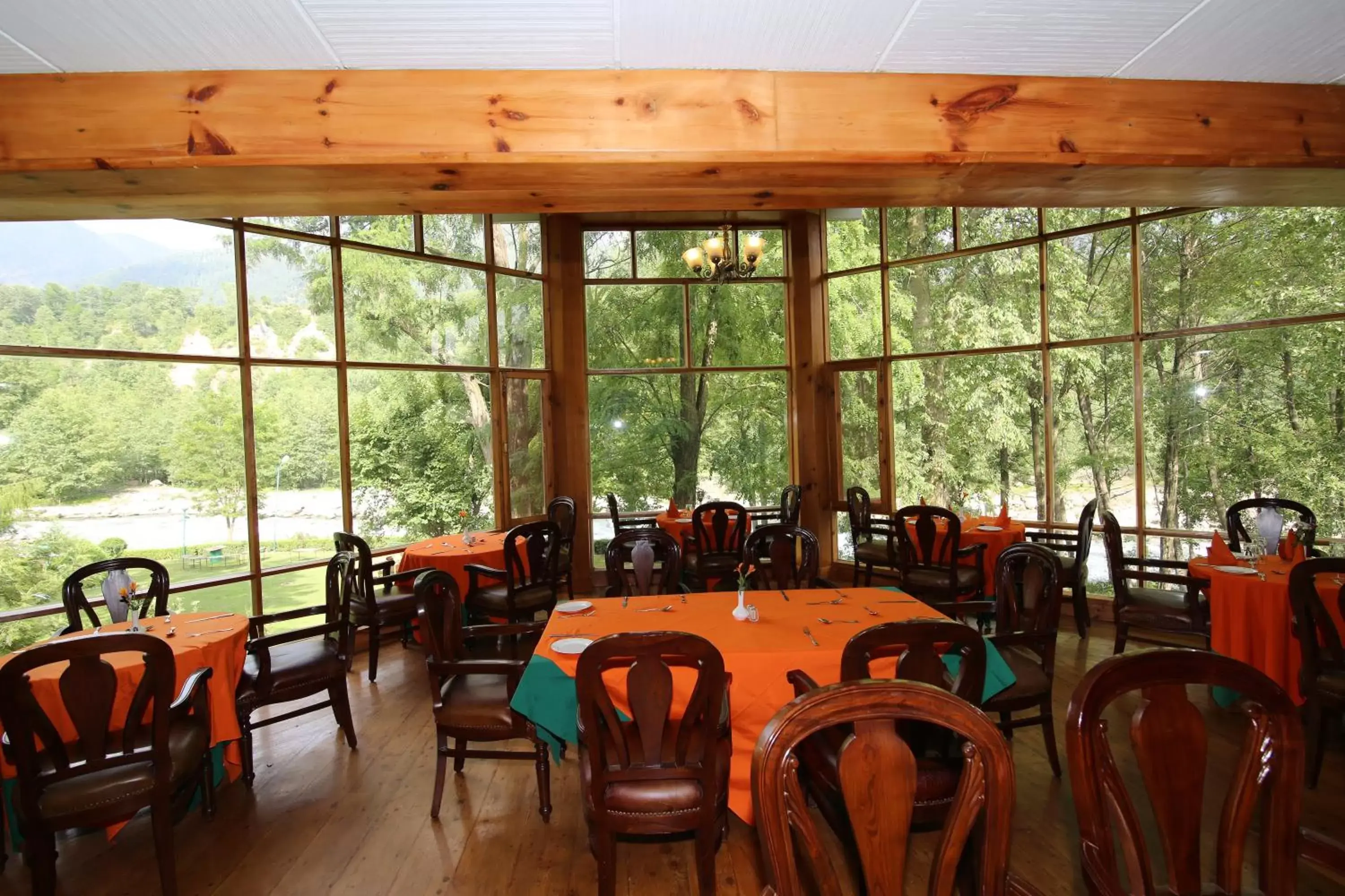 Restaurant/places to eat in Span Resort and Spa, Manali Restaurant/places to eat in Span Resort and Spa, Manali