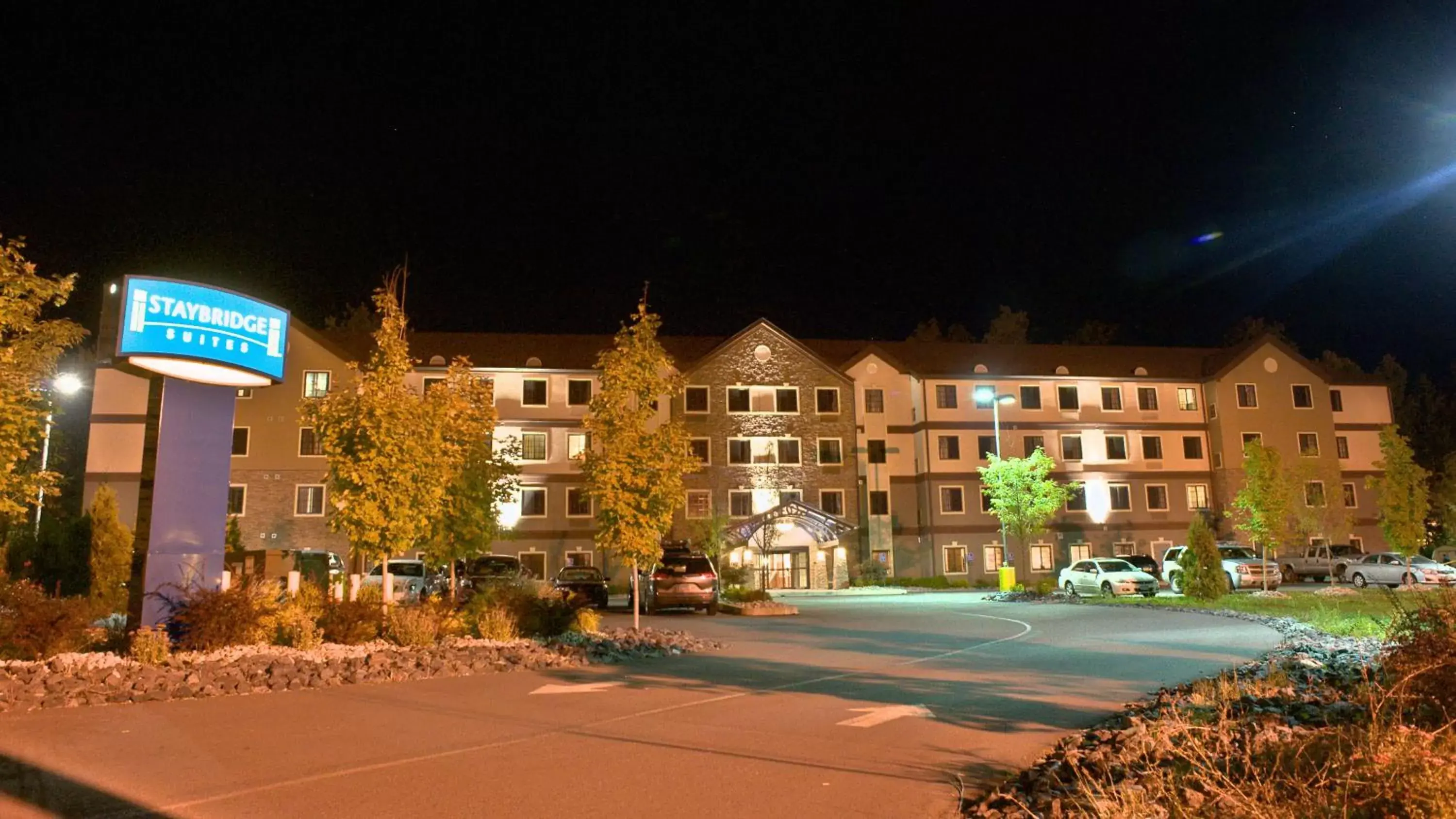 Property Building in Staybridge Suites East Stroudsburg - Poconos, an IHG Hotel