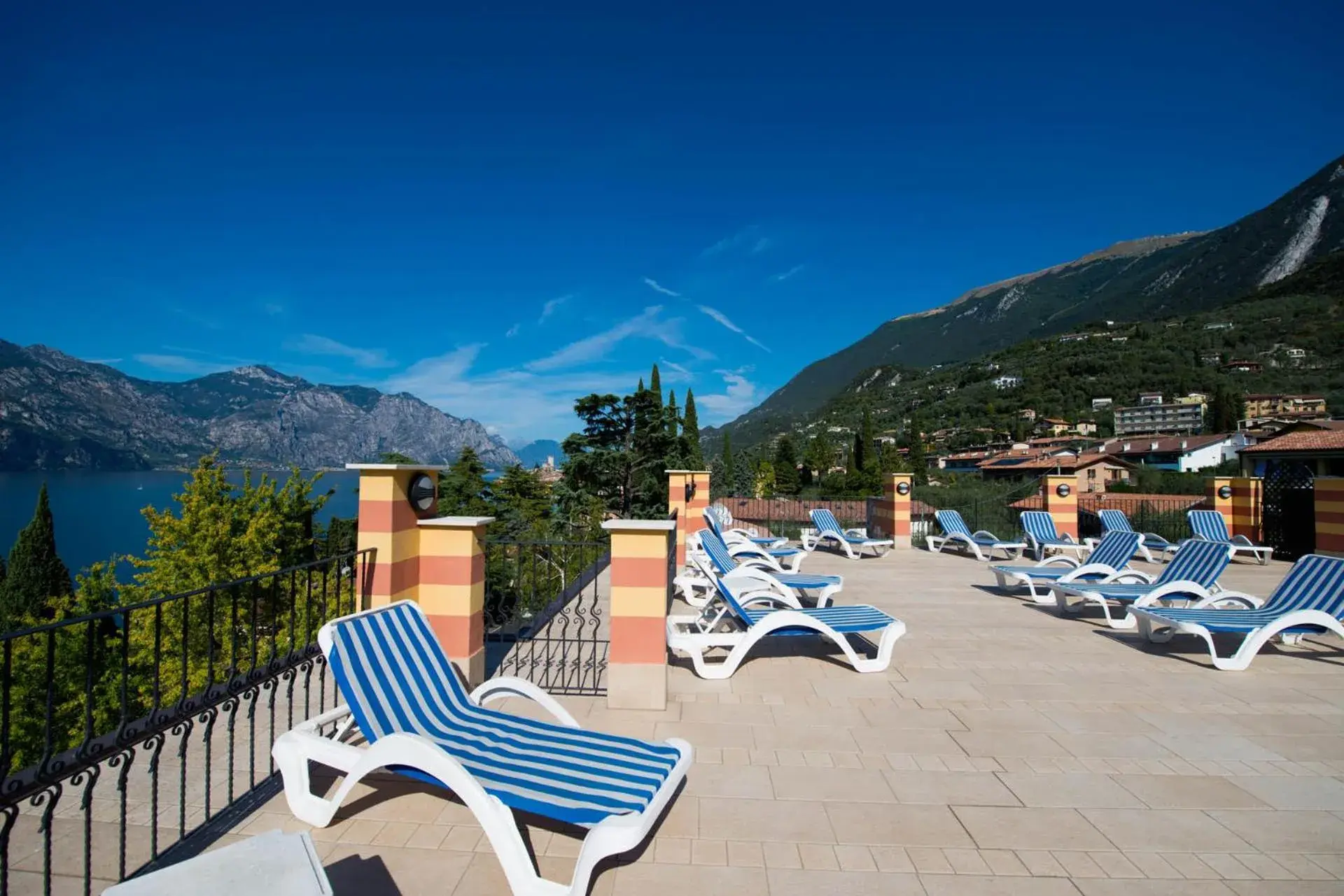 Balcony/Terrace, Mountain View in Hotel Cristallo