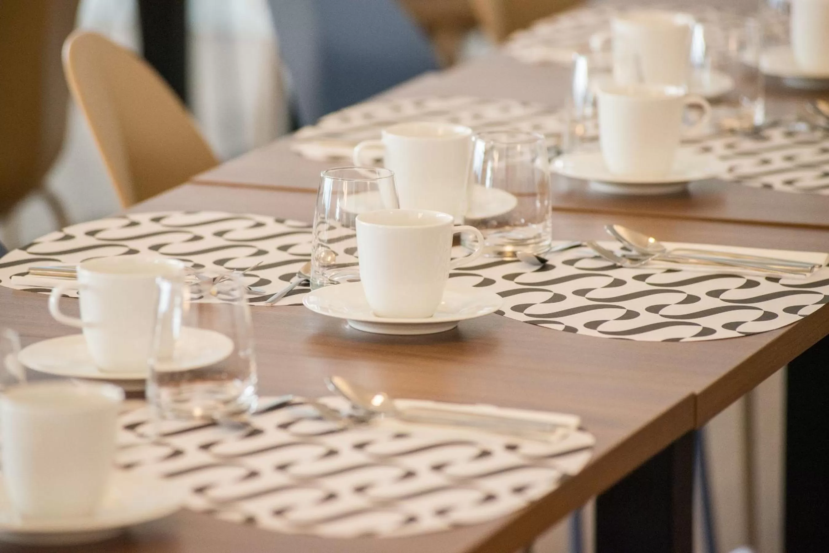 Restaurant/places to eat in Smart Hotel Napoli