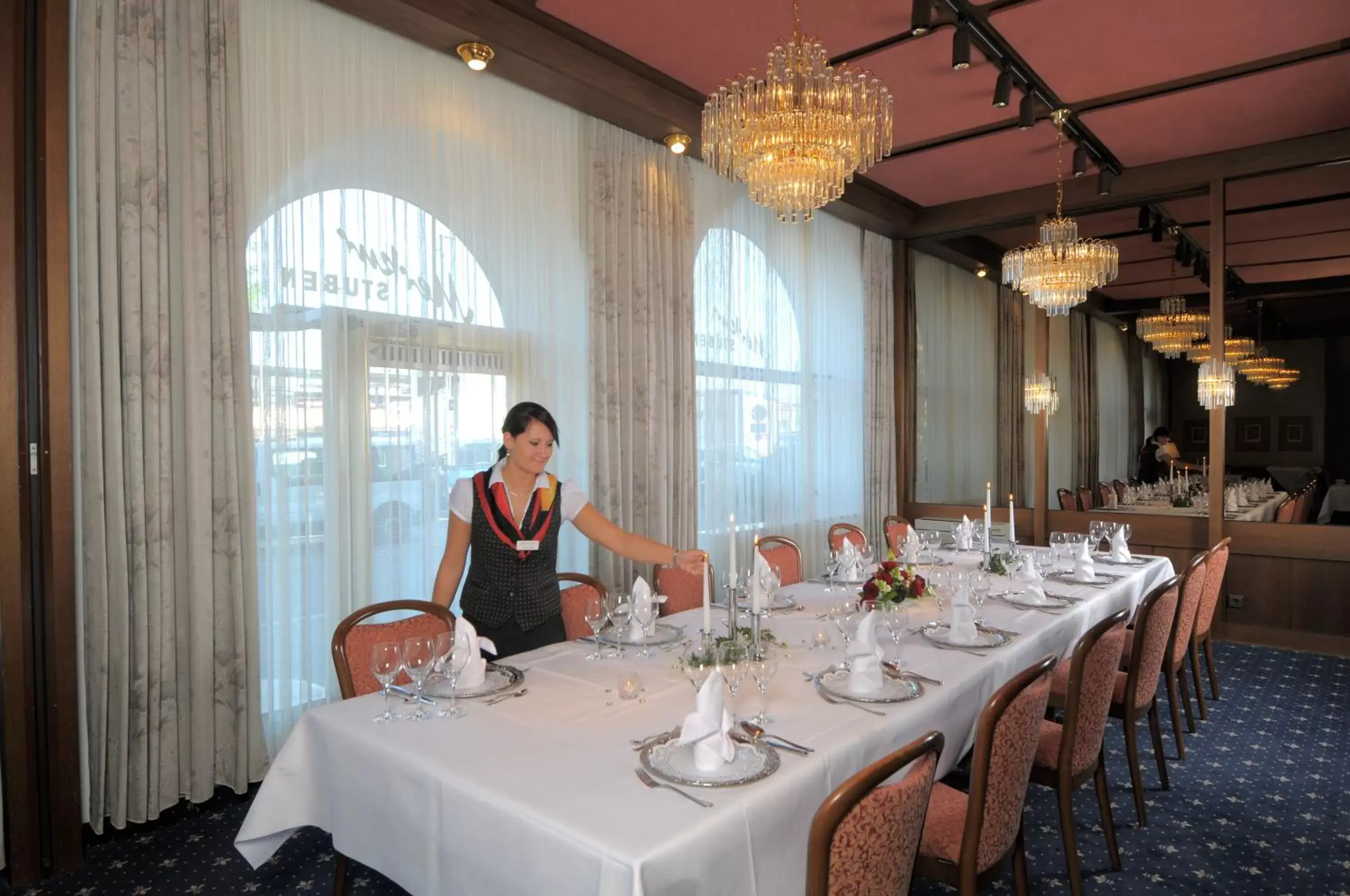 Restaurant/places to eat in Ringhotel Loew's Merkur Restaurant/places to eat in Ringhotel Loew's Merkur