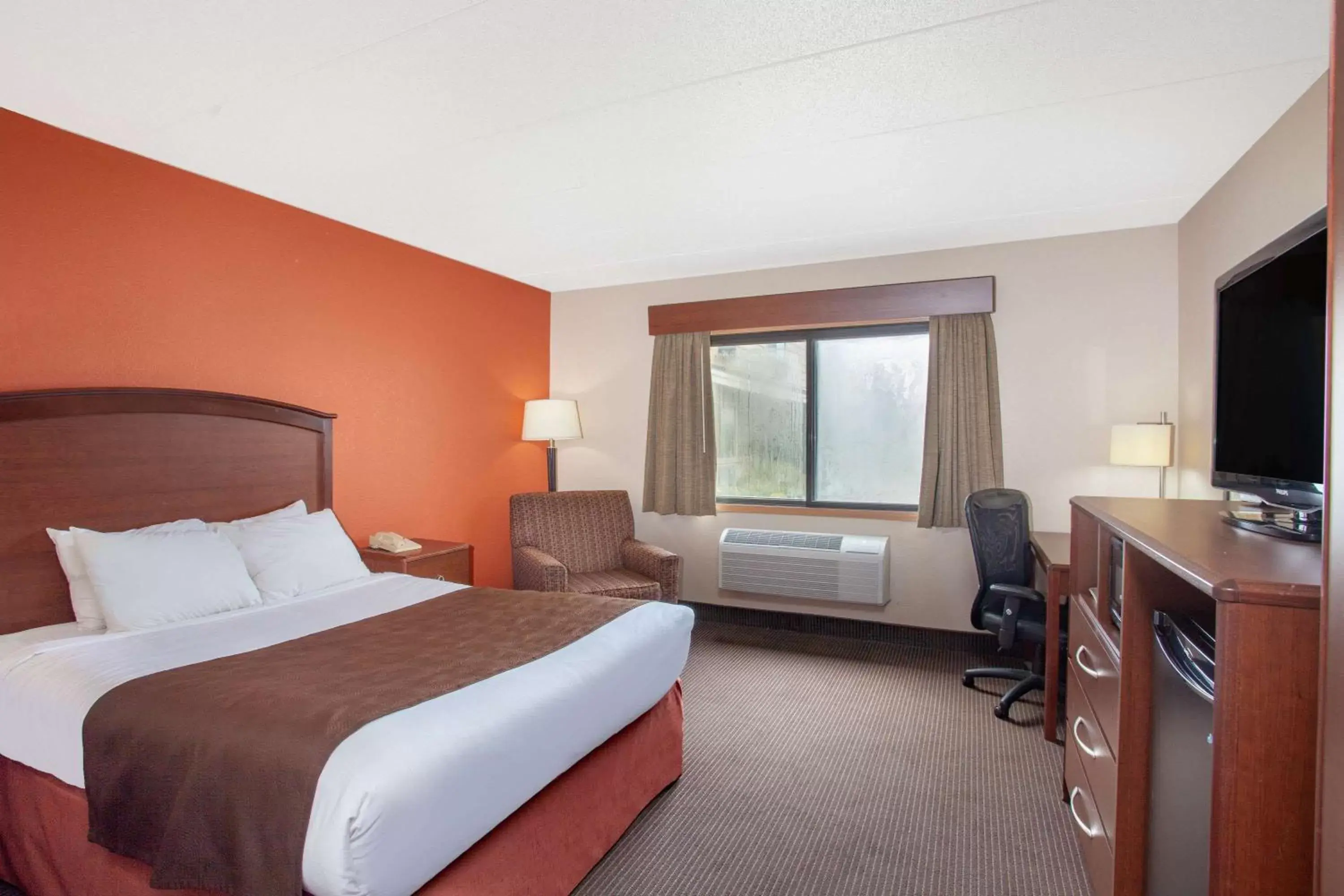 Photo of the whole room, Bed in AmericInn by Wyndham Albert Lea