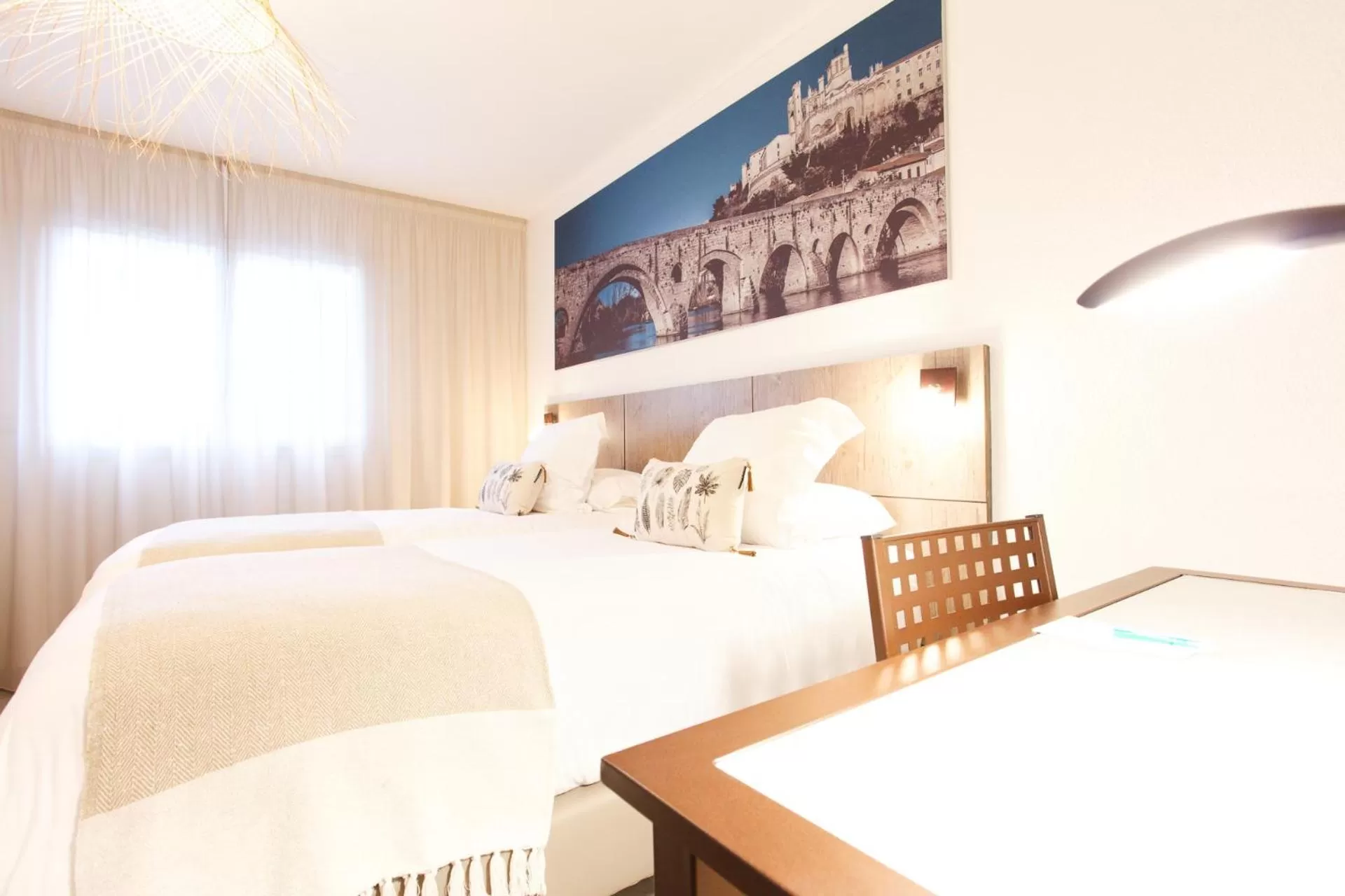 Bed in Sure Hotel by Best Western Beziers Le Monestie