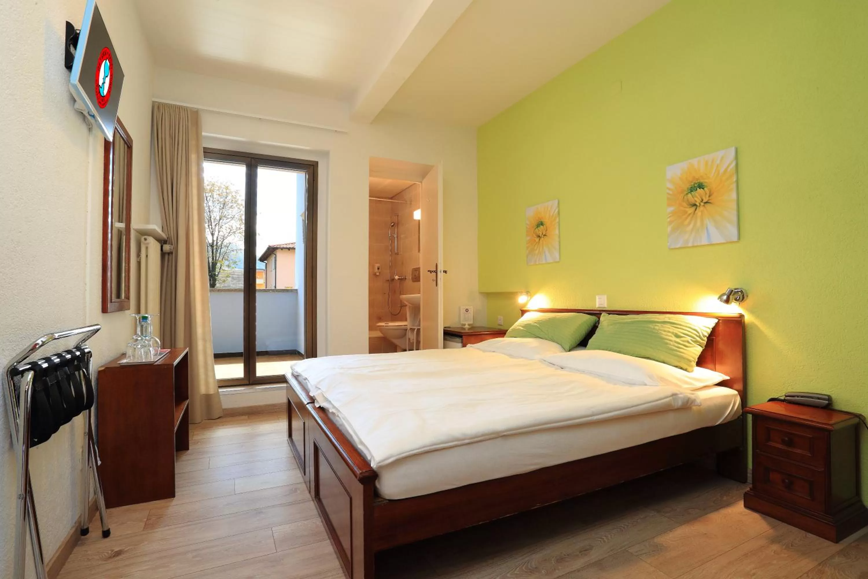 Shower, Bed in Osteria Ticino by Ketty & Tommy